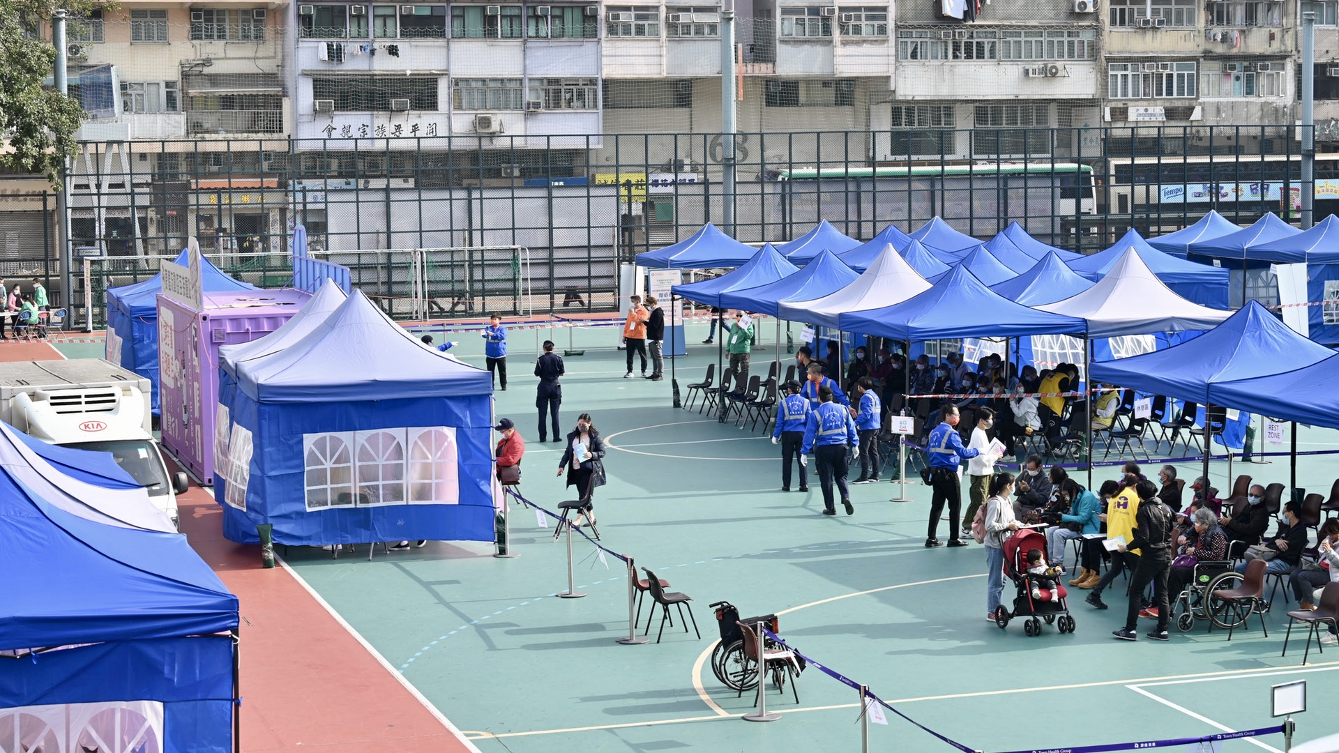 上水、小西灣及梨木樹增3個流動接種點 醫管局11門診轉打復必泰 上水、小西灣及梨木樹增3個流動接種點 醫管局11門診轉打復必泰