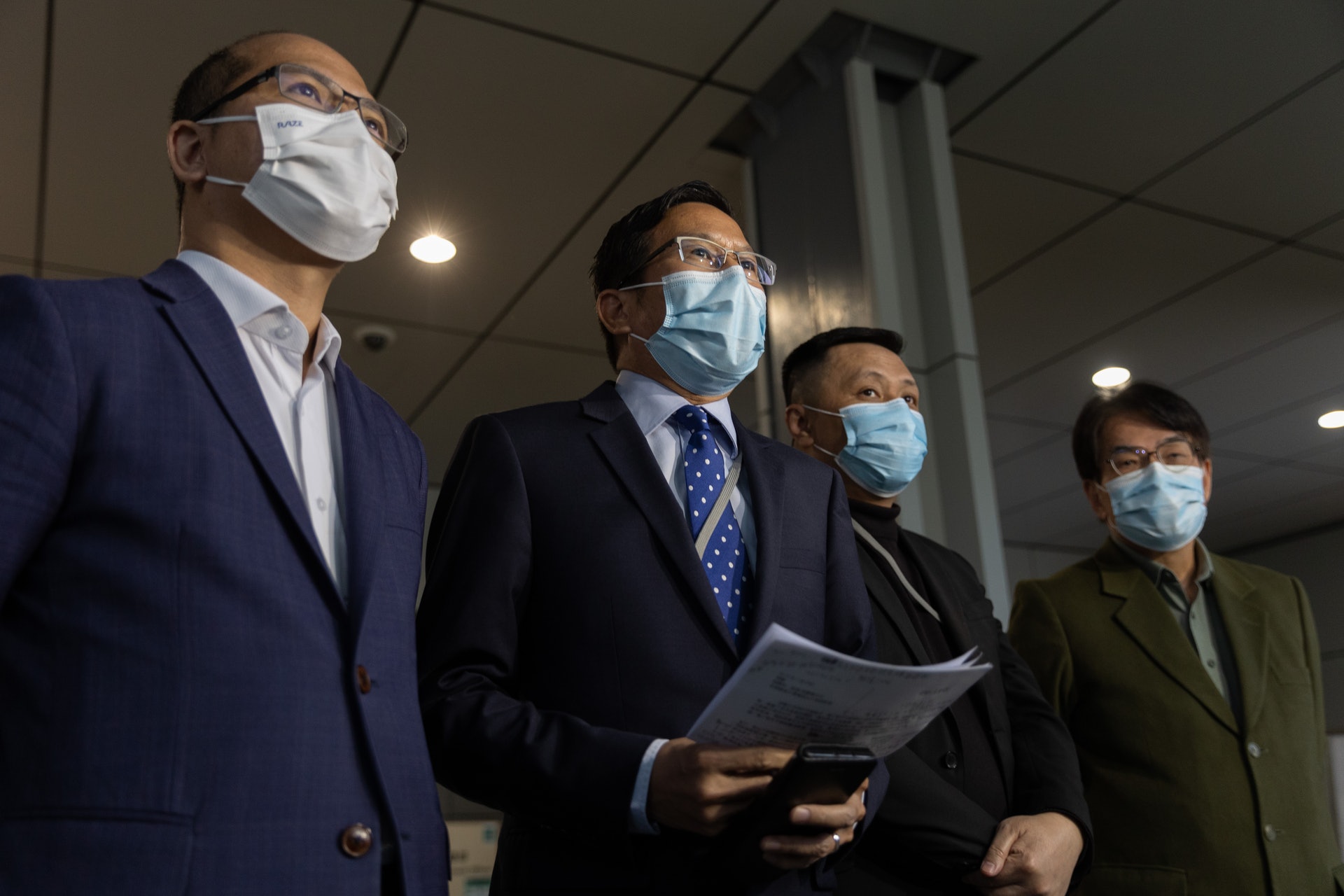 移民潮 教局研凍結教師人手教聯料殺校無可避免憂加速跳船潮 移民潮 教局研凍結教師人手教聯料殺校無可避免憂加速跳船潮