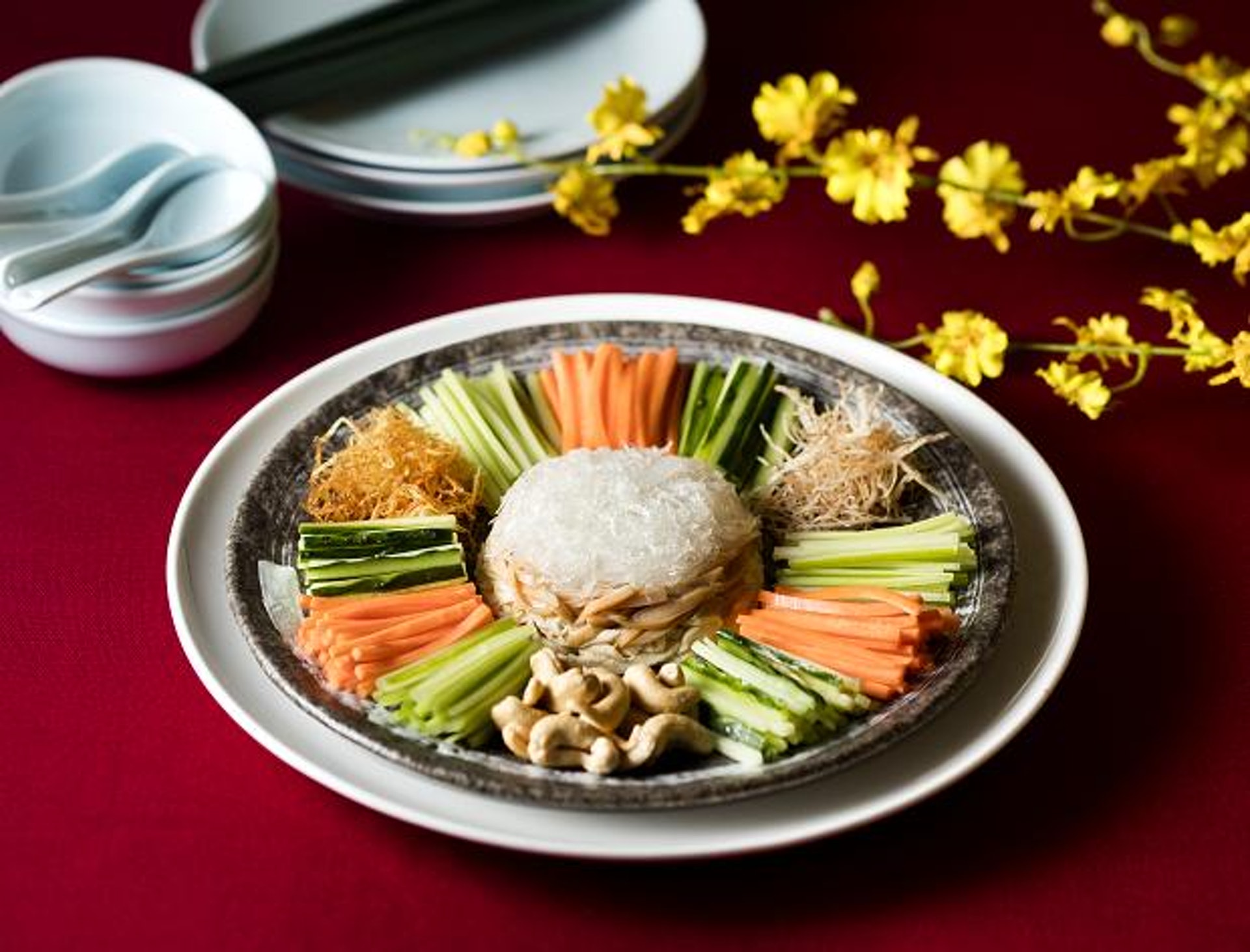 「撈起撈起」寓意撈得風生水起,愈撈愈旺 (圖片: 米芝蓮) 「撈起撈起」寓意撈得風生水起,愈撈愈旺 (圖片: 米芝蓮)