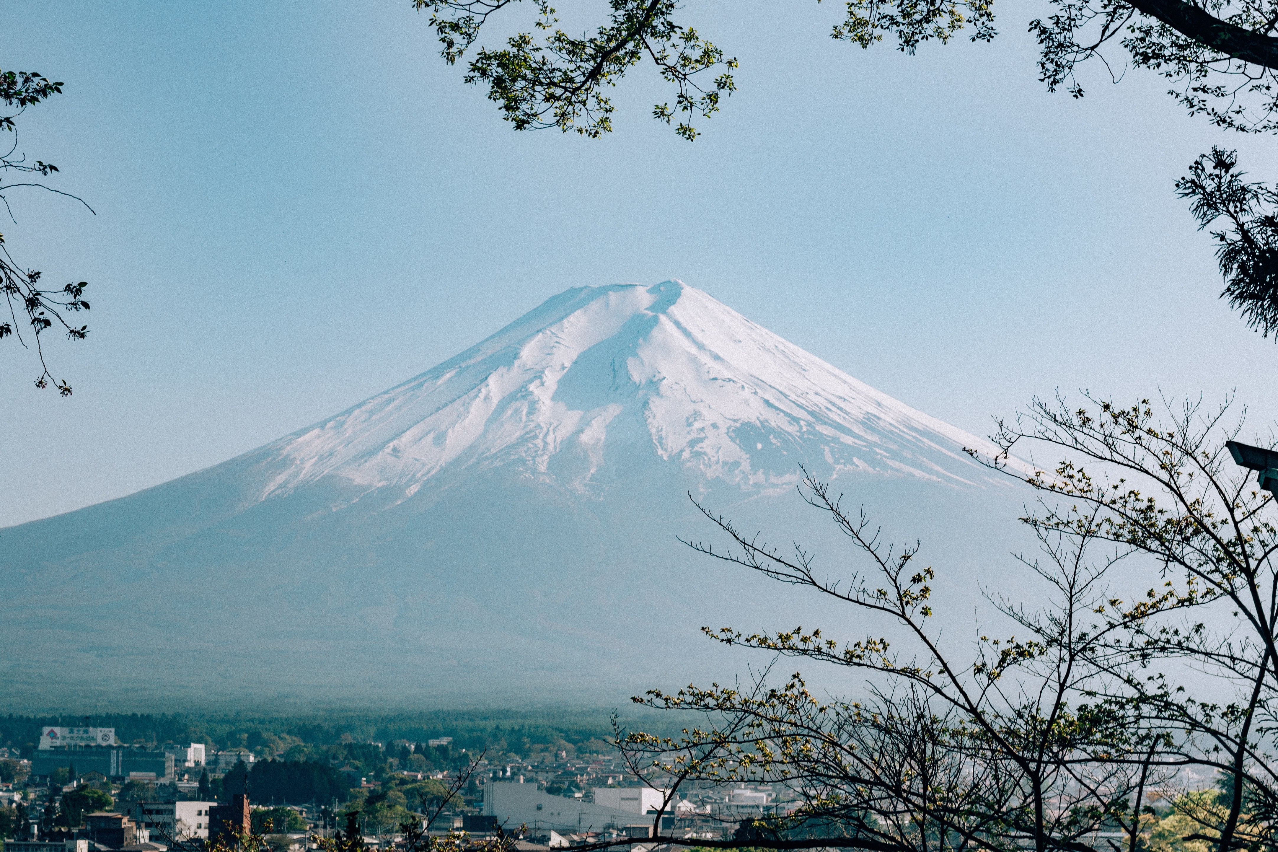 日本富士山噴火口數量激增6倍 日本專家指富士山或會隨時爆發