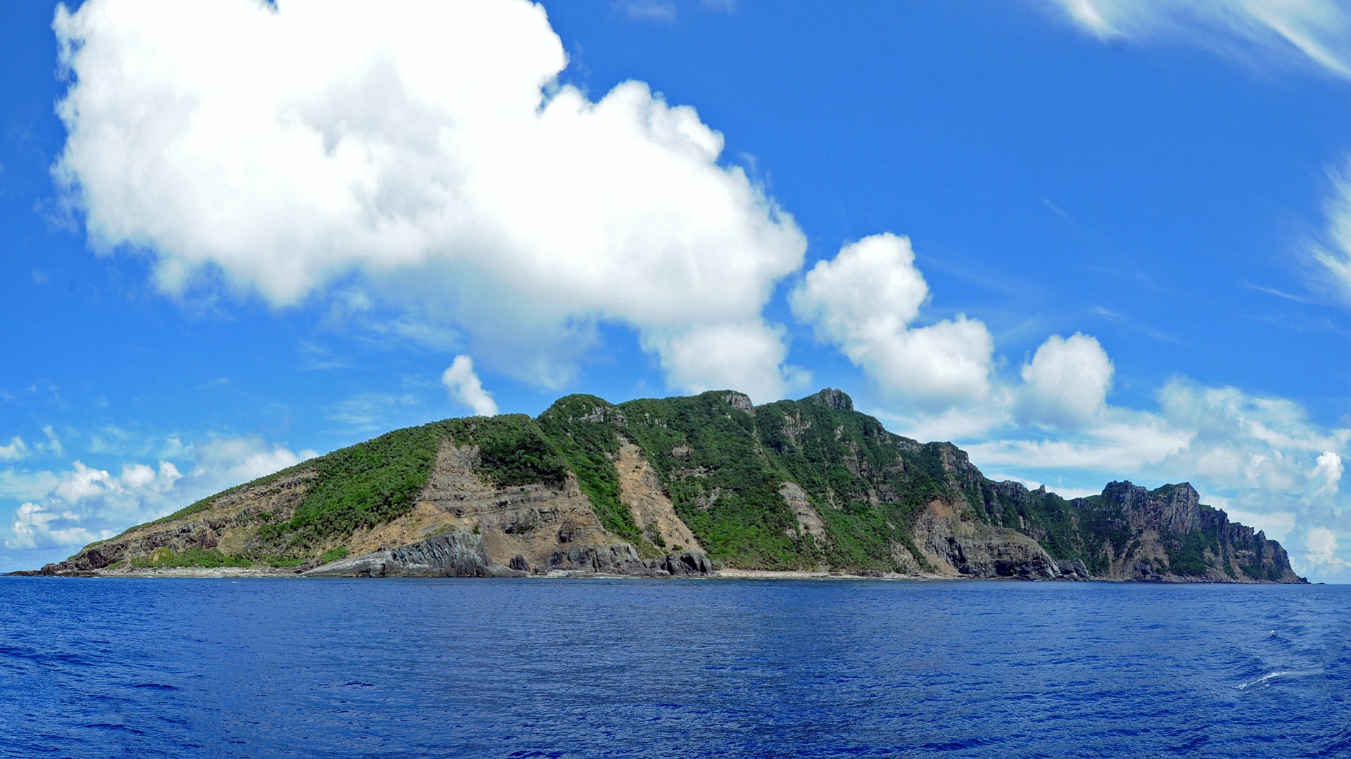 圖為釣魚島(日本稱尖閣諸島)附近海域。(日本內閣官房領土主權對策企劃調整室) 圖為釣魚島(日本稱尖閣諸島)附近海域。(日本內閣官房領土主權對策企劃調整室)