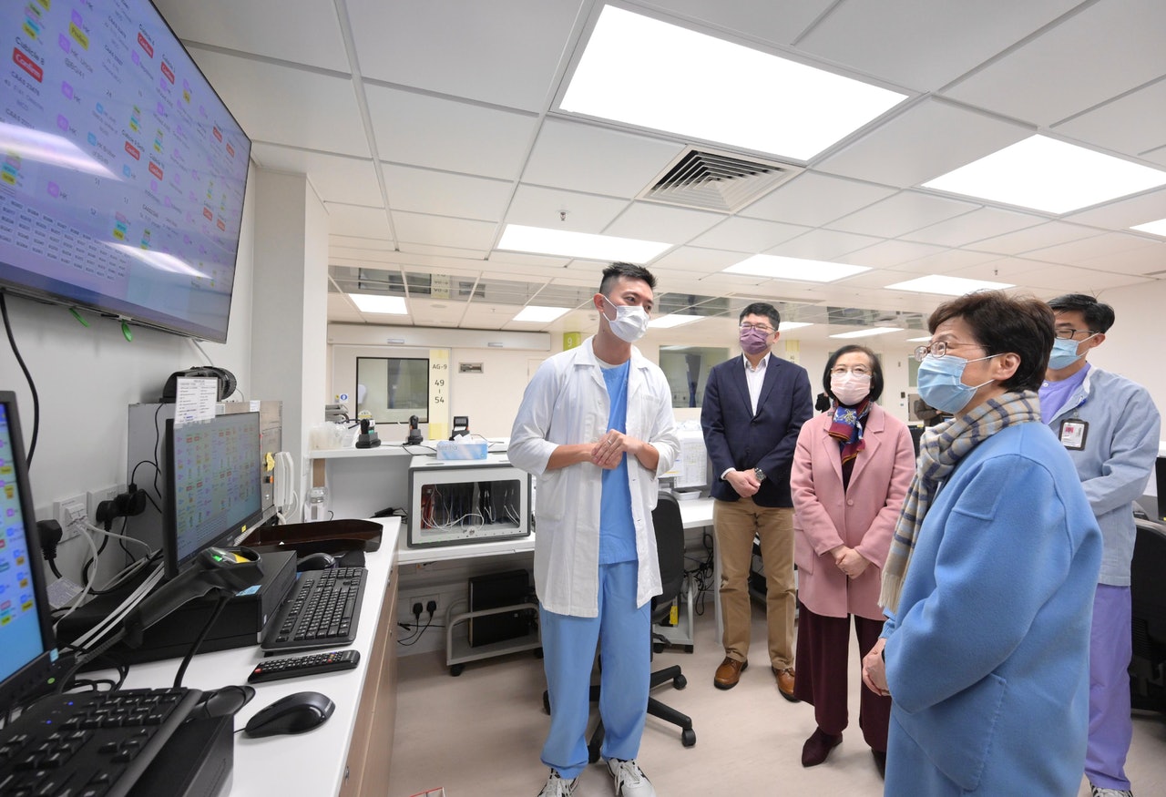 林鄭月娥感謝各界支持、參與政府抗疫工作。(政府新聞處) 林鄭月娥感謝各界支持、參與政府抗疫工作。(政府新聞處)