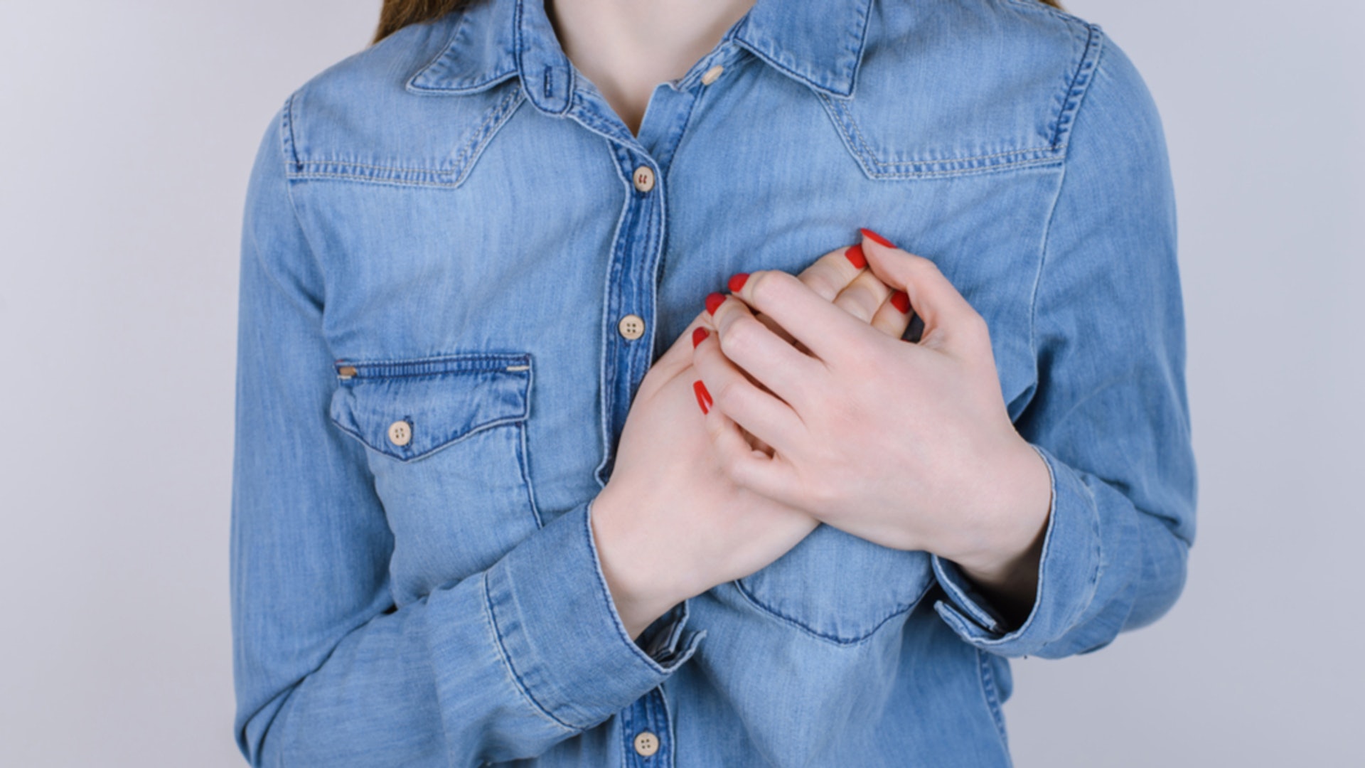 胸部護理 經前胸漲痛是必然 按摩穴位豐胸之餘全面提升內在健康 胸部護理 經前胸漲痛是必然 按摩穴位豐胸之餘全面提升內在健康