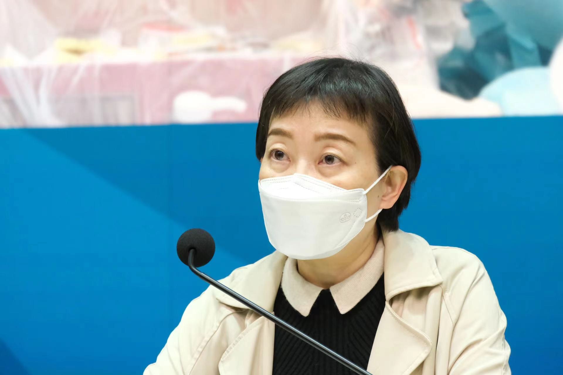 本港疫情確診數字屢創新高,究竟大家可以如何自保?(圖片:文匯網) 本港疫情確診數字屢創新高,究竟大家可以如何自保?(圖片:文匯網)