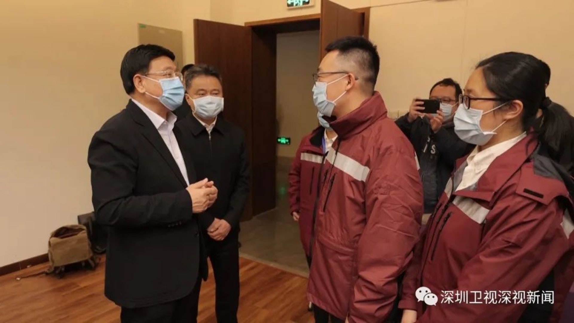 國家衛健委副主任王賀勝會見赴港專家組成員。(深圳衛視深視新聞微信公眾號) 國家衛健委副主任王賀勝會見赴港專家組成員。(深圳衛視深視新聞微信公眾號)
