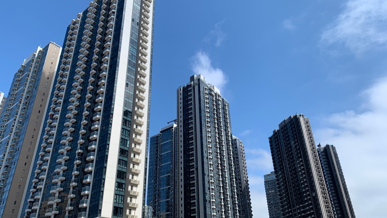 2月住宅辣招稅宗數急跌38% DSD稅收減半 創近一年新低 2月住宅辣招稅宗數急跌38% DSD稅收減半 創近一年新低