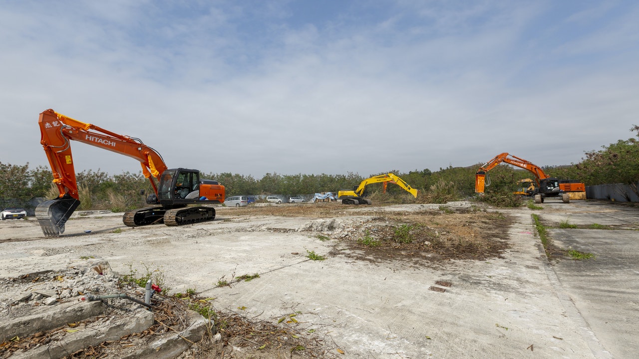 新世界借出3.5公頃粉嶺地建方艙醫院 平整工程已完成 新世界借出3.5公頃粉嶺地建方艙醫院 平整工程已完成