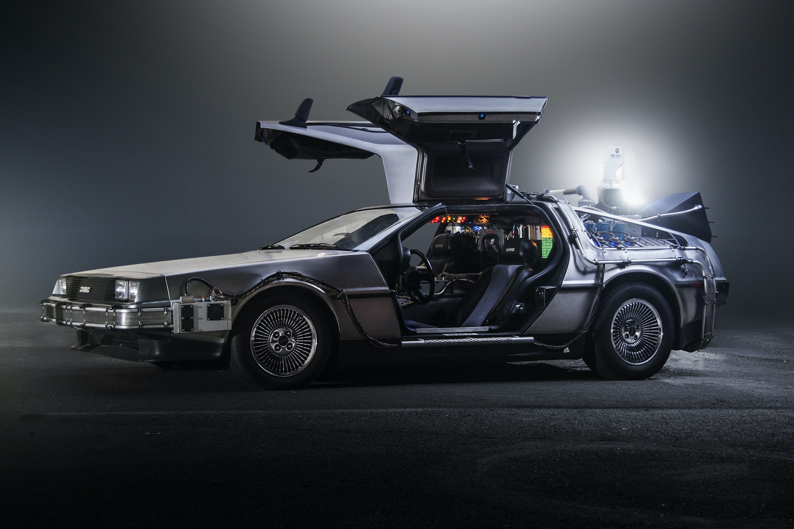 Delorean Evolved 回到未來 時光車原型dmc 12開發新版電動車