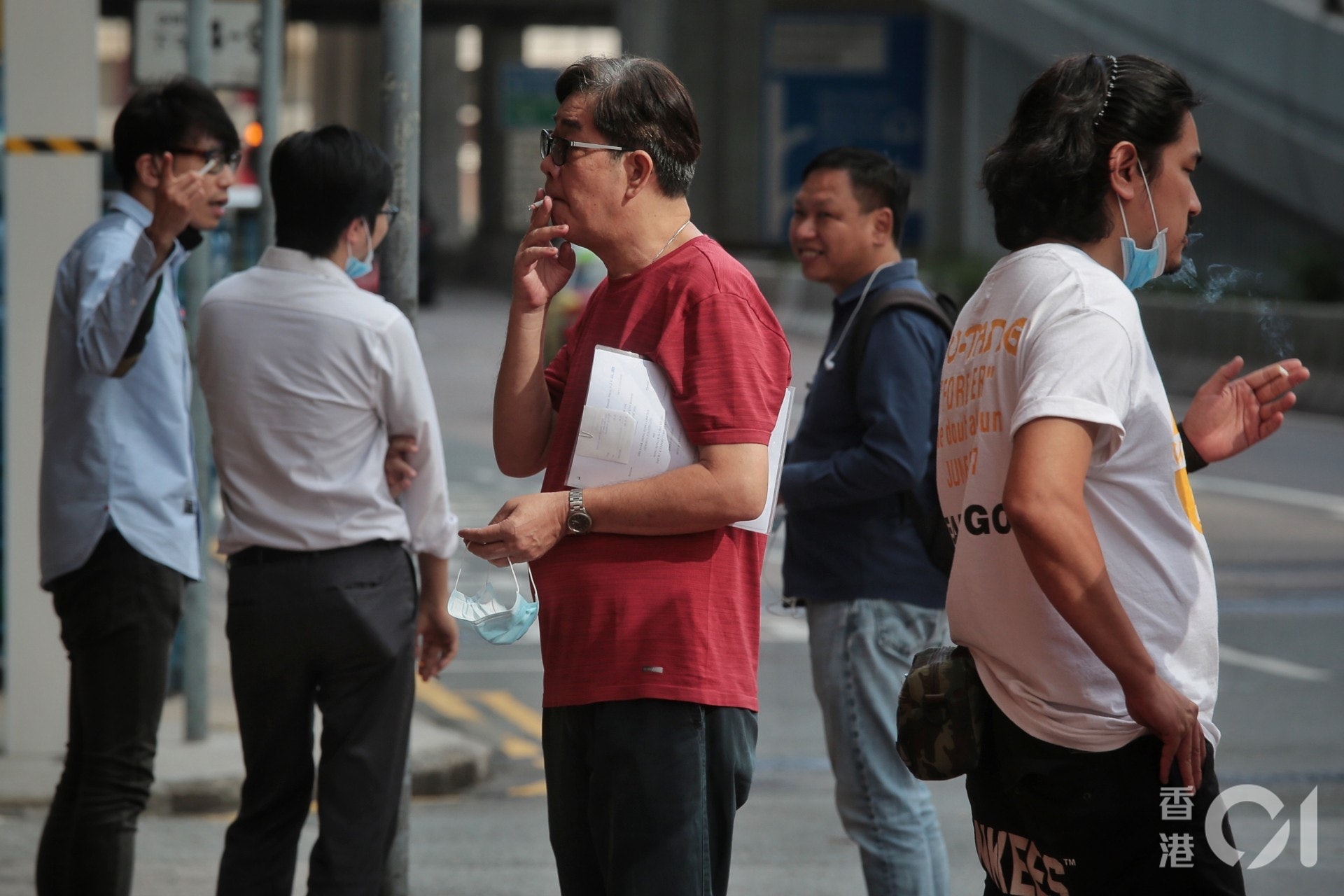 吸煙的習慣是造成膽息肉的風險之一。(資料圖片)