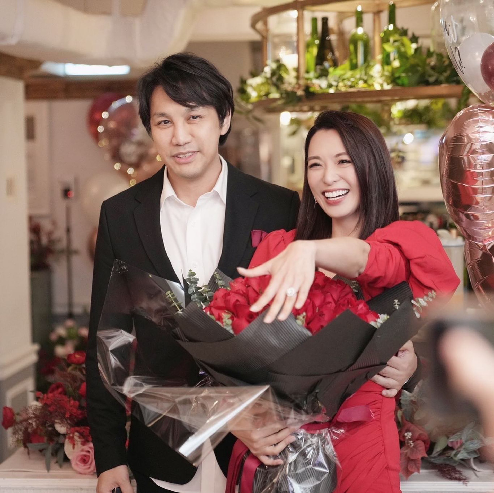 去年11月陳煒被醫生男友陳國強求婚。(Instagram@alicechanwai) 去年11月陳煒被醫生男友陳國強求婚。(Instagram@alicechanwai)