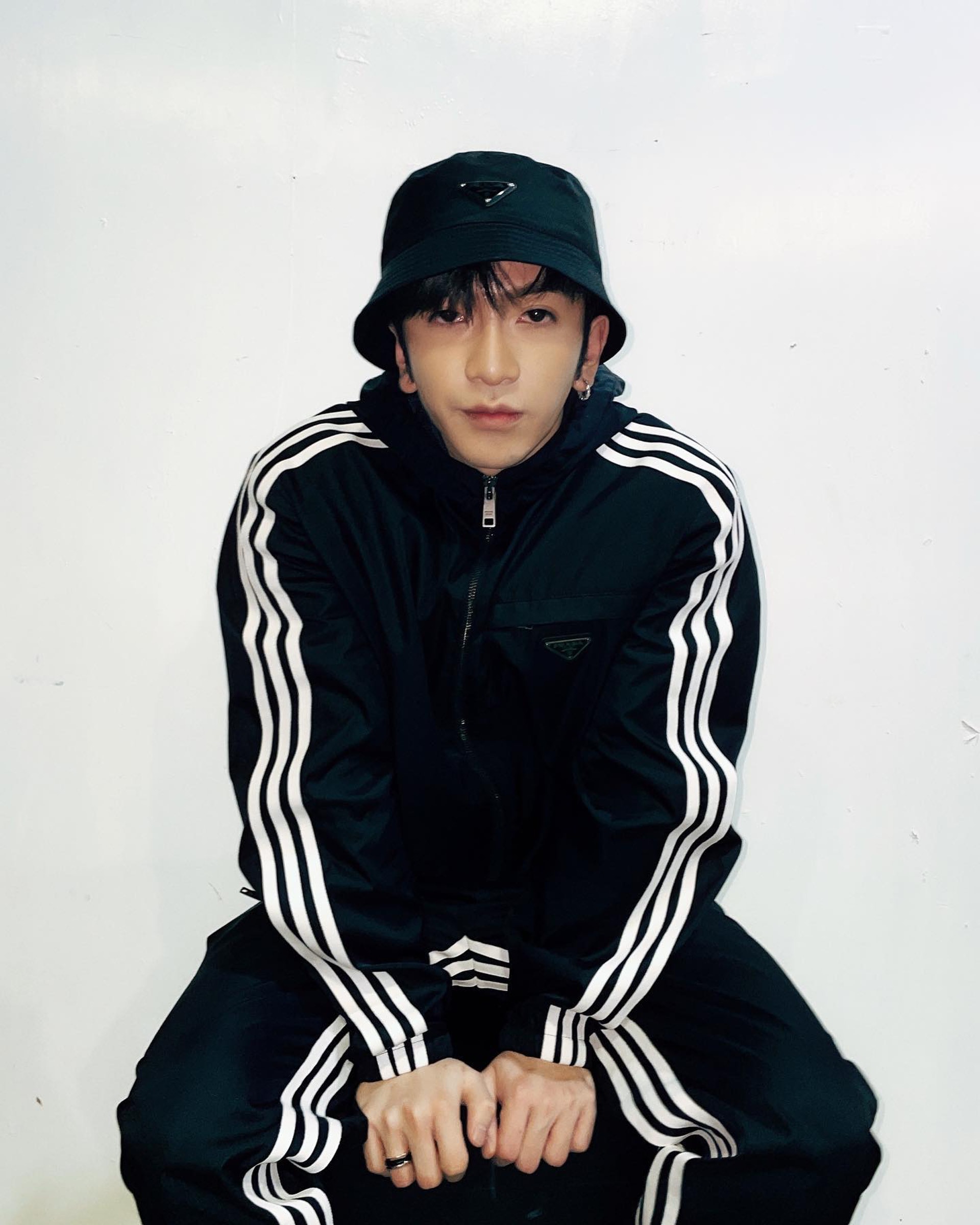 Anson Lo居然願意放低偶包?(Instagram:@ansonlht) Anson Lo居然願意放低偶包?(Instagram:@ansonlht)