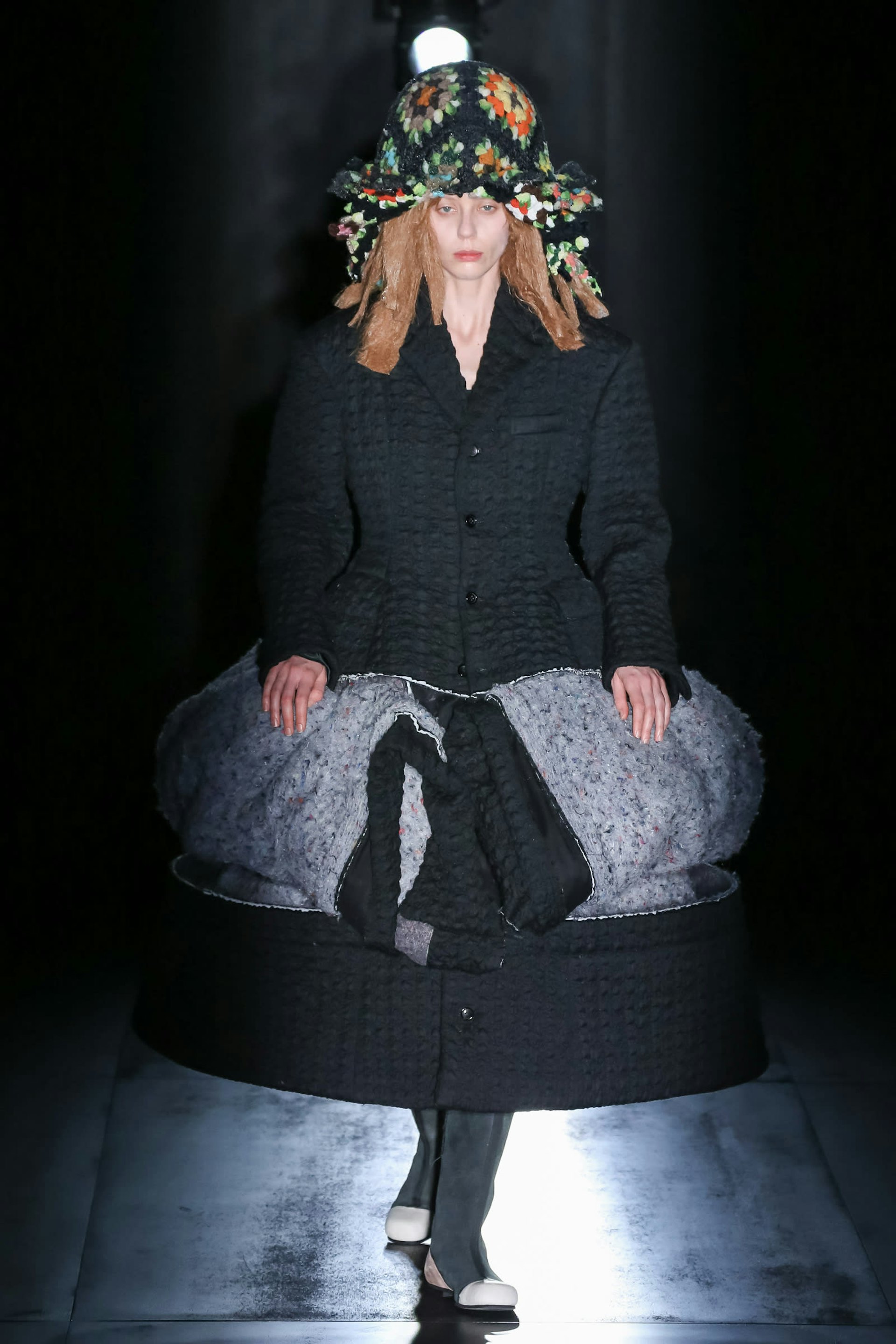 COMME des GARÇONS FW22系列以「Black Rose」作主題(COMME des GARÇONS) COMME des GARÇONS FW22系列以「Black Rose」作主題(COMME des GARÇONS)