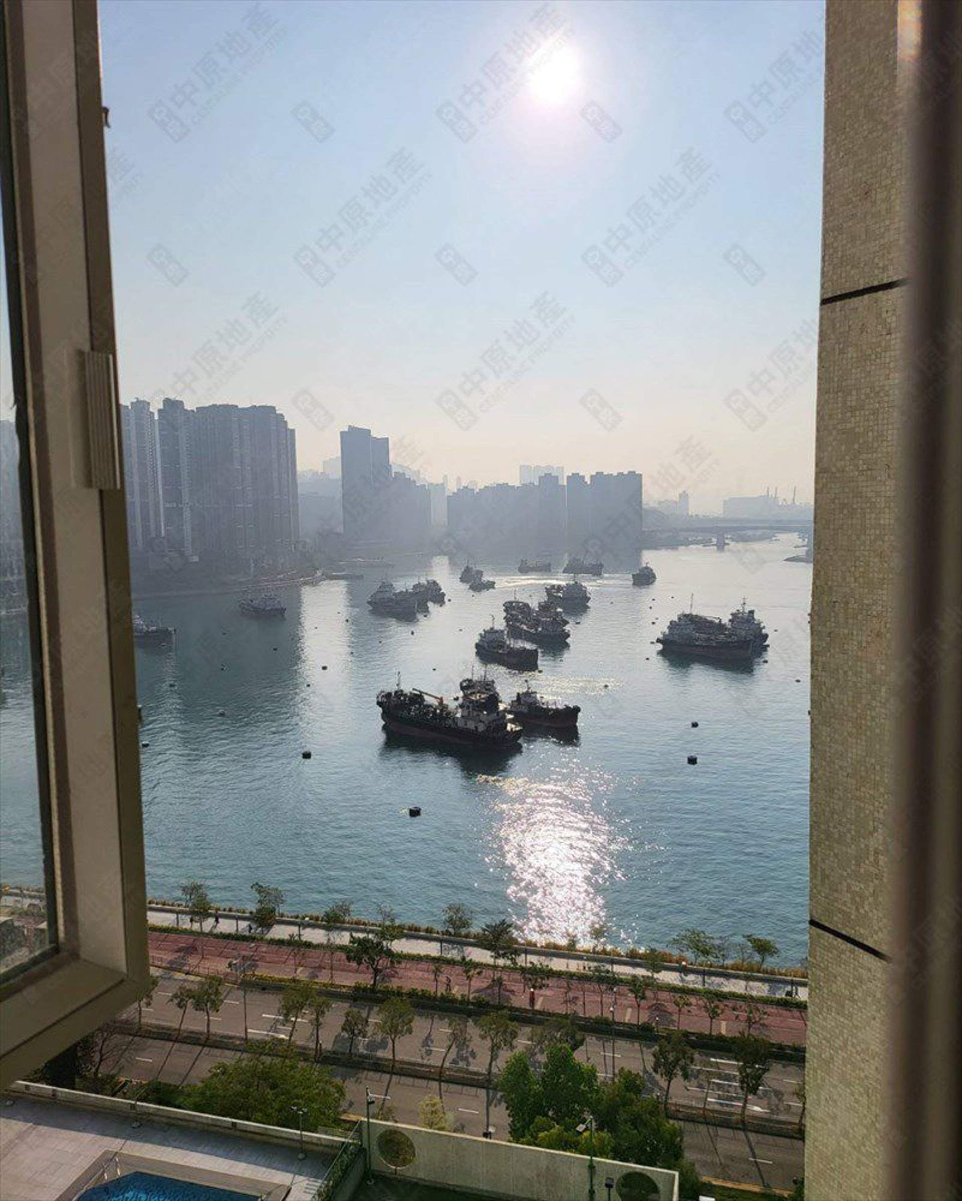 單位屬三房套房間隔,睡房亦可望海景。(代理提供) 單位屬三房套房間隔,睡房亦可望海景。(代理提供)