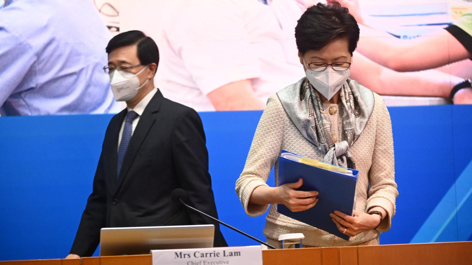 政壇諸事町|李家超又係天主教徒? 歷任特首有人無宗教信仰 政壇諸事町|李家超又係天主教徒? 歷任特首有人無宗教信仰