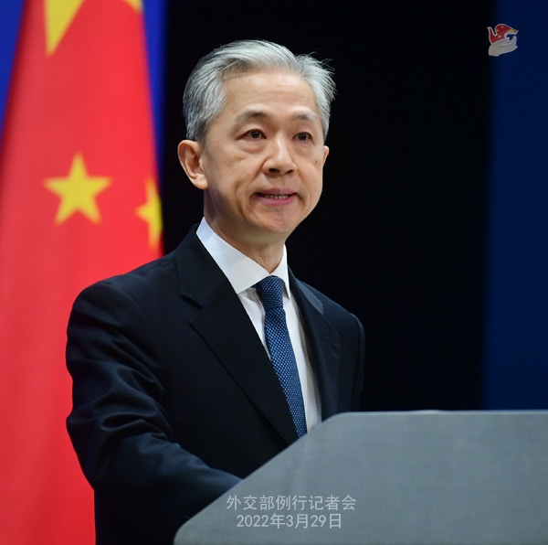 中國外交部發言人汪文斌3月29日主持例行記者會。（中國外交部）