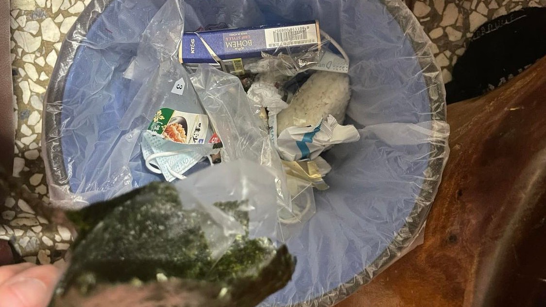 微波爐叮便利店日式飯糰原來會變成咁 網民分享正確加熱法 微波爐叮便利店日式飯糰原來會變成咁 網民分享正確加熱法