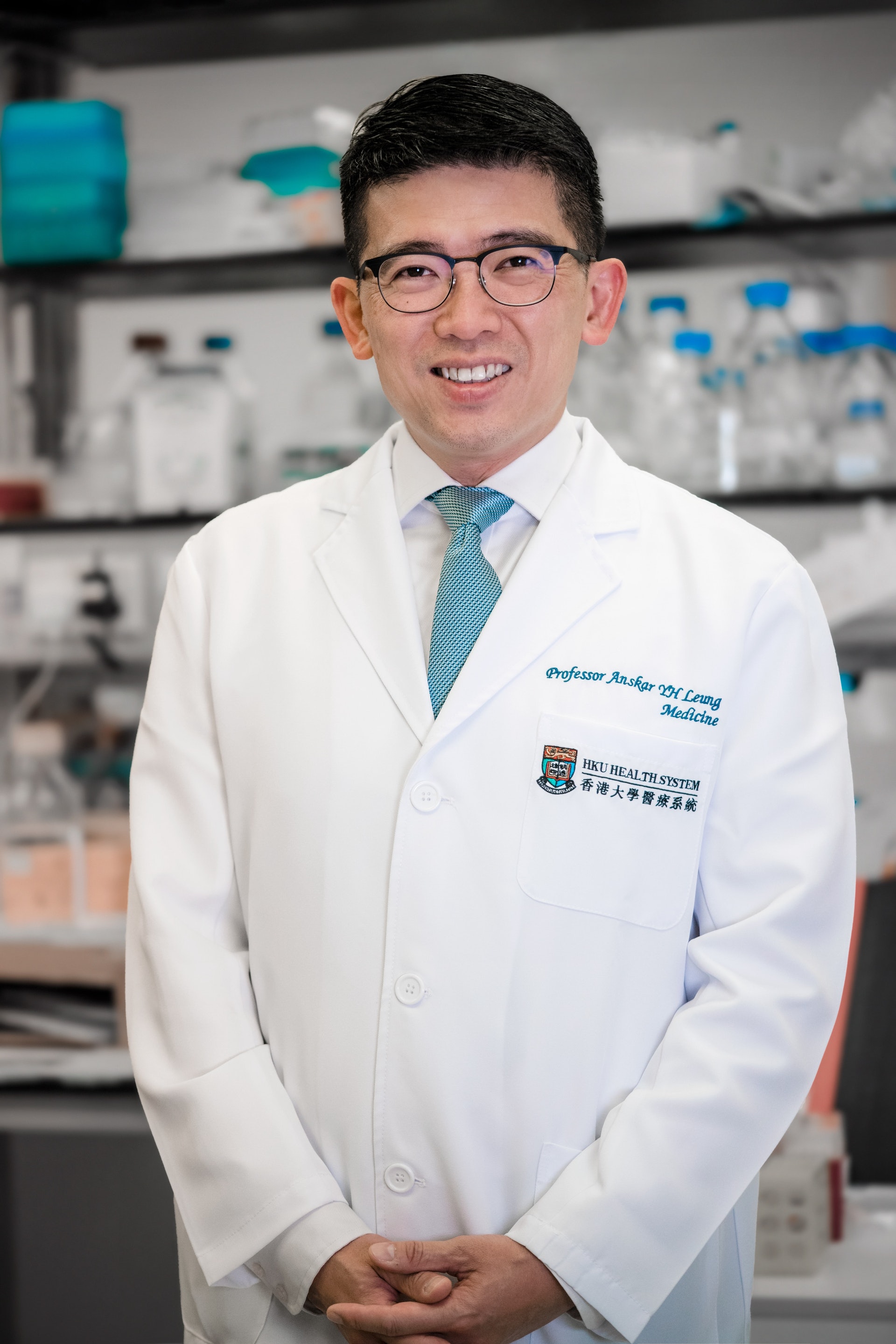 港大醫學院內科學系講座教授梁如鴻形容急性骨隨行白血病是惡化最快的癌症,患者突然病發、可在數日或數週急速惡化。 港大醫學院內科學系講座教授梁如鴻形容急性骨隨行白血病是惡化最快的癌症,患者突然病發、可在數日或數週急速惡化。
