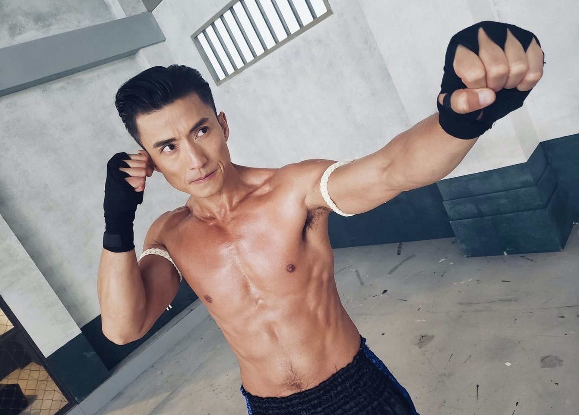 山聰身形一向Fit爆。 山聰身形一向Fit爆。