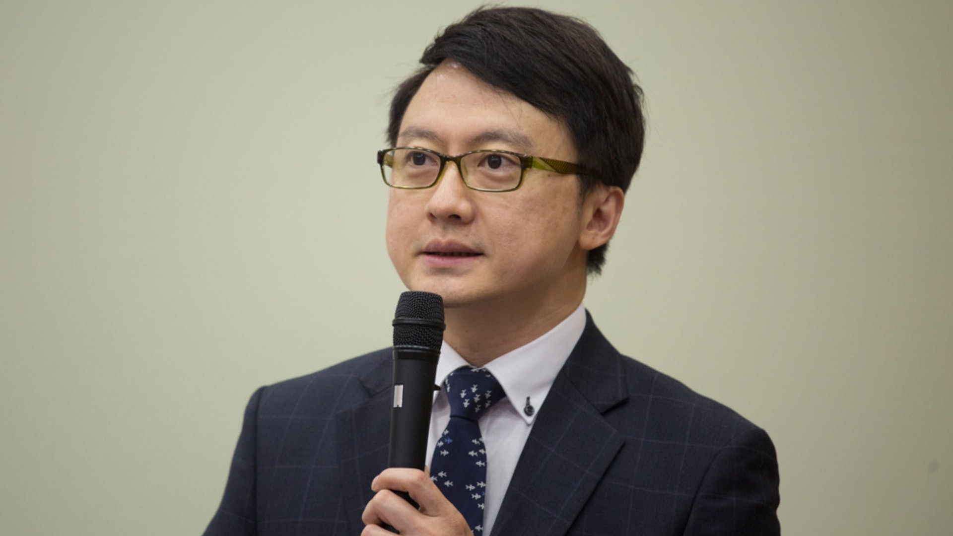 陳家亮料新變種病毒致確診數增 惟重症死亡未必升 籲正視長新冠 陳家亮料新變種病毒致確診數增 惟重症死亡未必升 籲正視長新冠