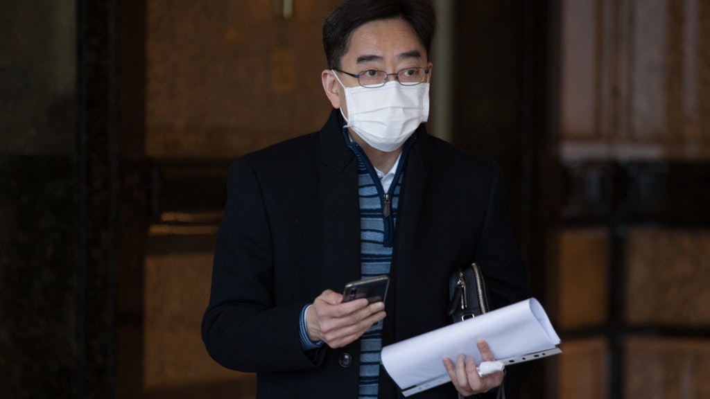 高永文:放寬措施疫情一定反彈 香港已「被動進入」西式共存 高永文:放寬措施疫情一定反彈 香港已「被動進入」西式共存