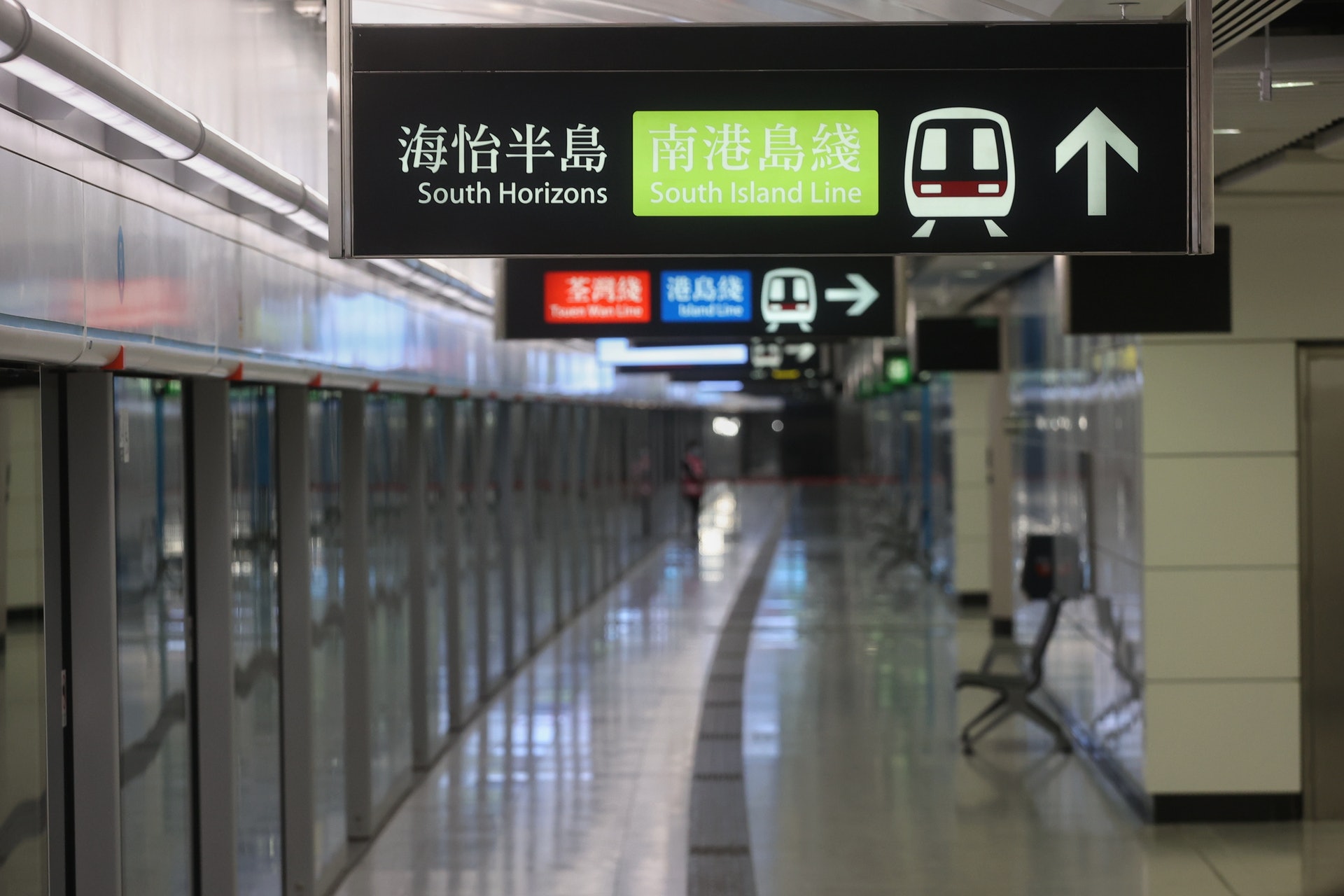 當局預計南港島綫西段惠及該區約13萬居民及約5萬名當區打工仔。(資料圖片) 當局預計南港島綫西段惠及該區約13萬居民及約5萬名當區打工仔。(資料圖片)