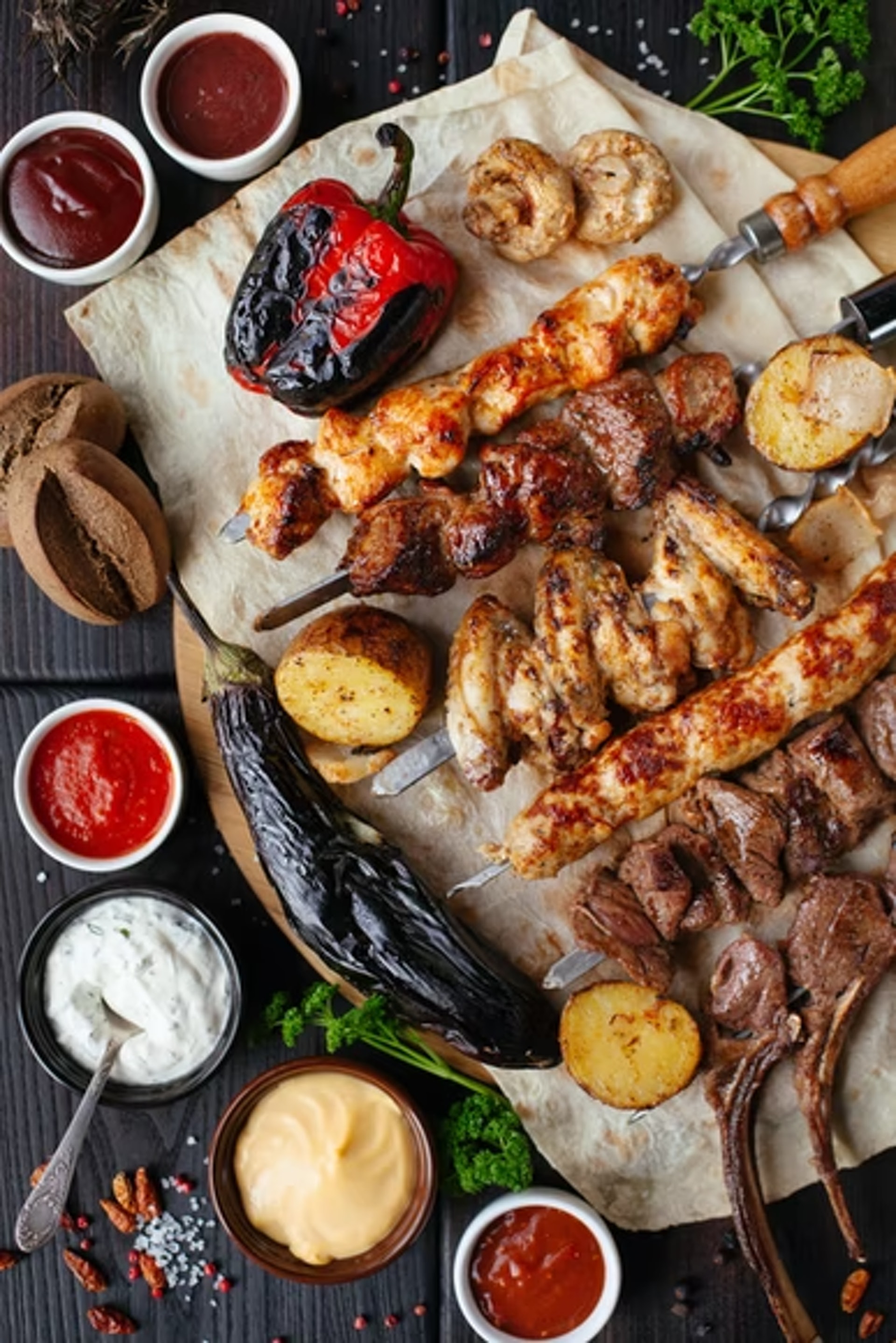 進食高脂高糖食物會產生AGEs,導致皮膚變得暗黃脆弱。(Unsplash@Victoria Shes) 進食高脂高糖食物會產生AGEs,導致皮膚變得暗黃脆弱。(Unsplash@Victoria Shes)