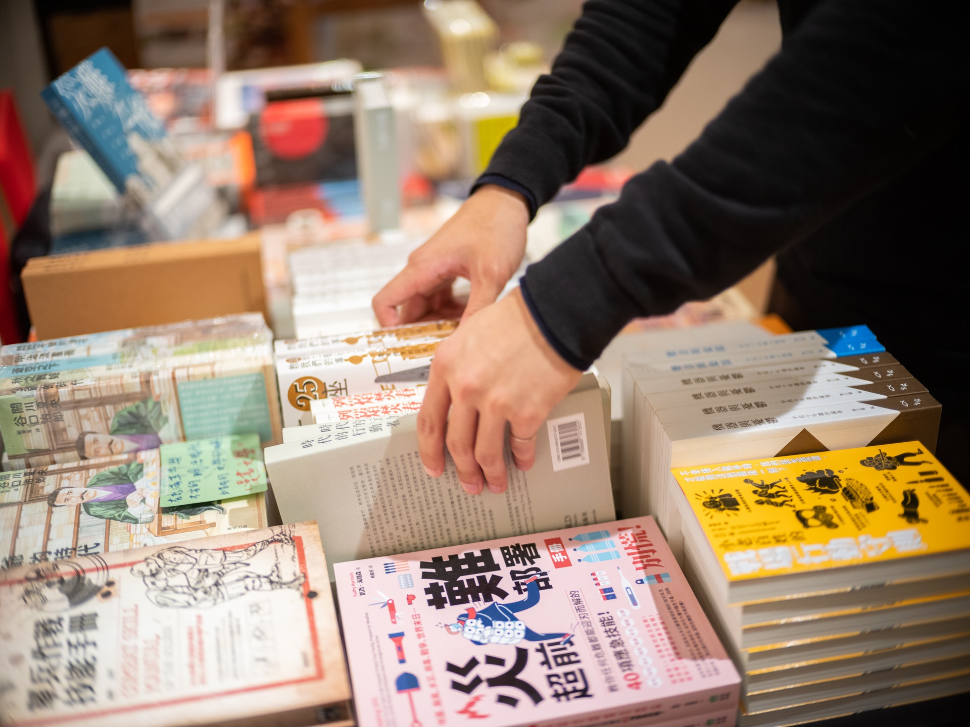 開書店除了講理想,也需要「落地」的實戰經驗。(受訪者提供圖片) 開書店除了講理想,也需要「落地」的實戰經驗。(受訪者提供圖片)
