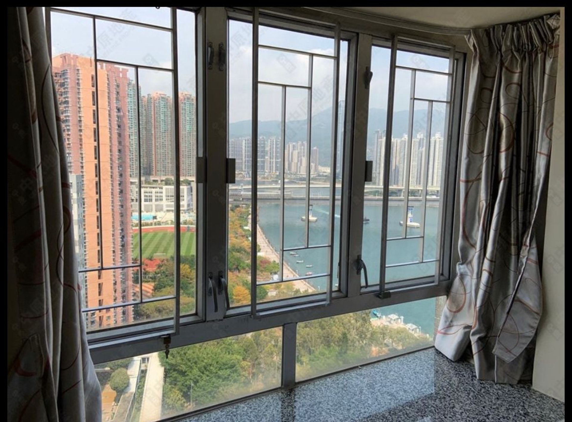 翠怡花園單位外望開揚海景。(代理相片) 翠怡花園單位外望開揚海景。(代理相片)