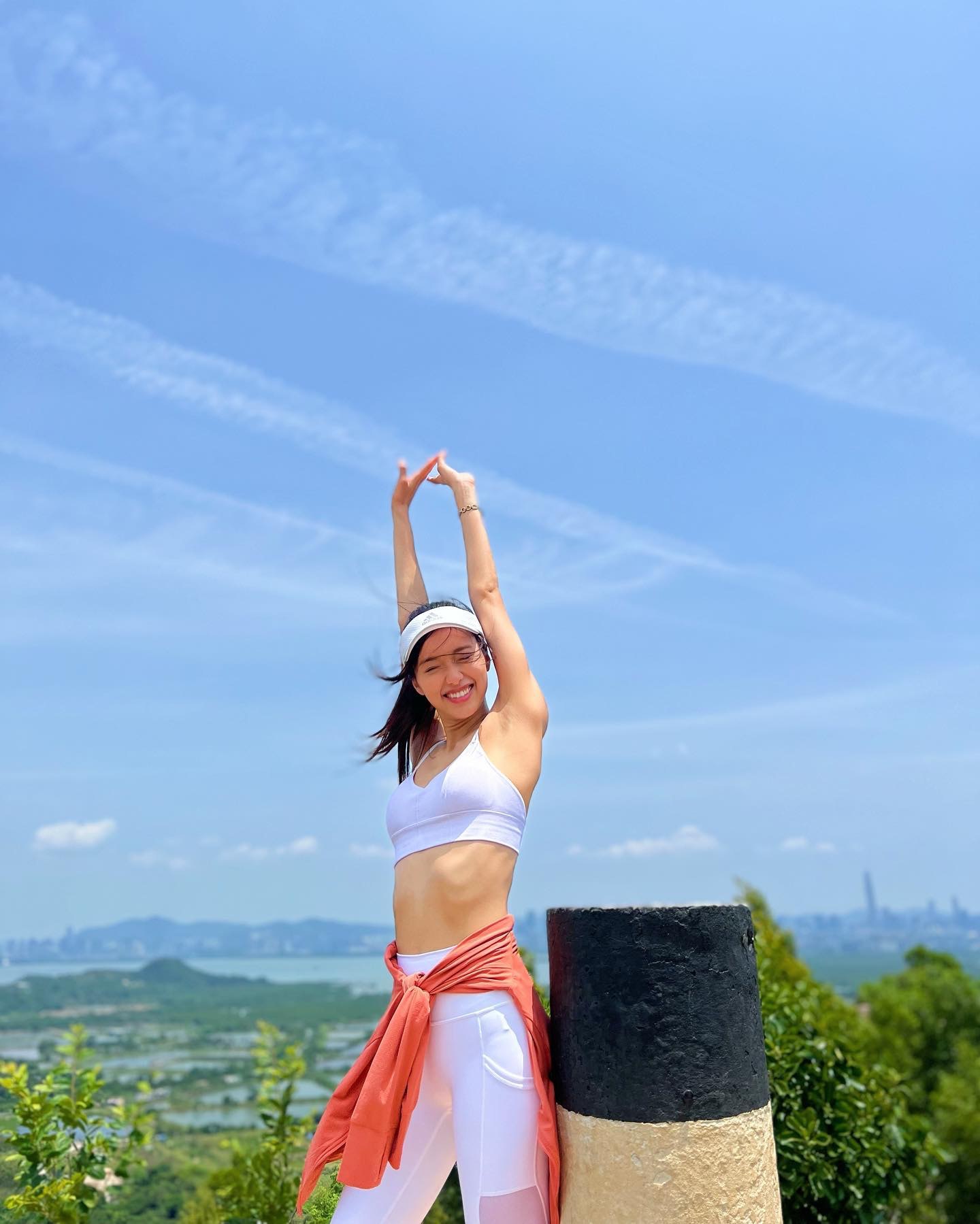 曾淑雅Jumbo孖媽咪去黃金海岸Staycation 網民：兩母女一樣咁正