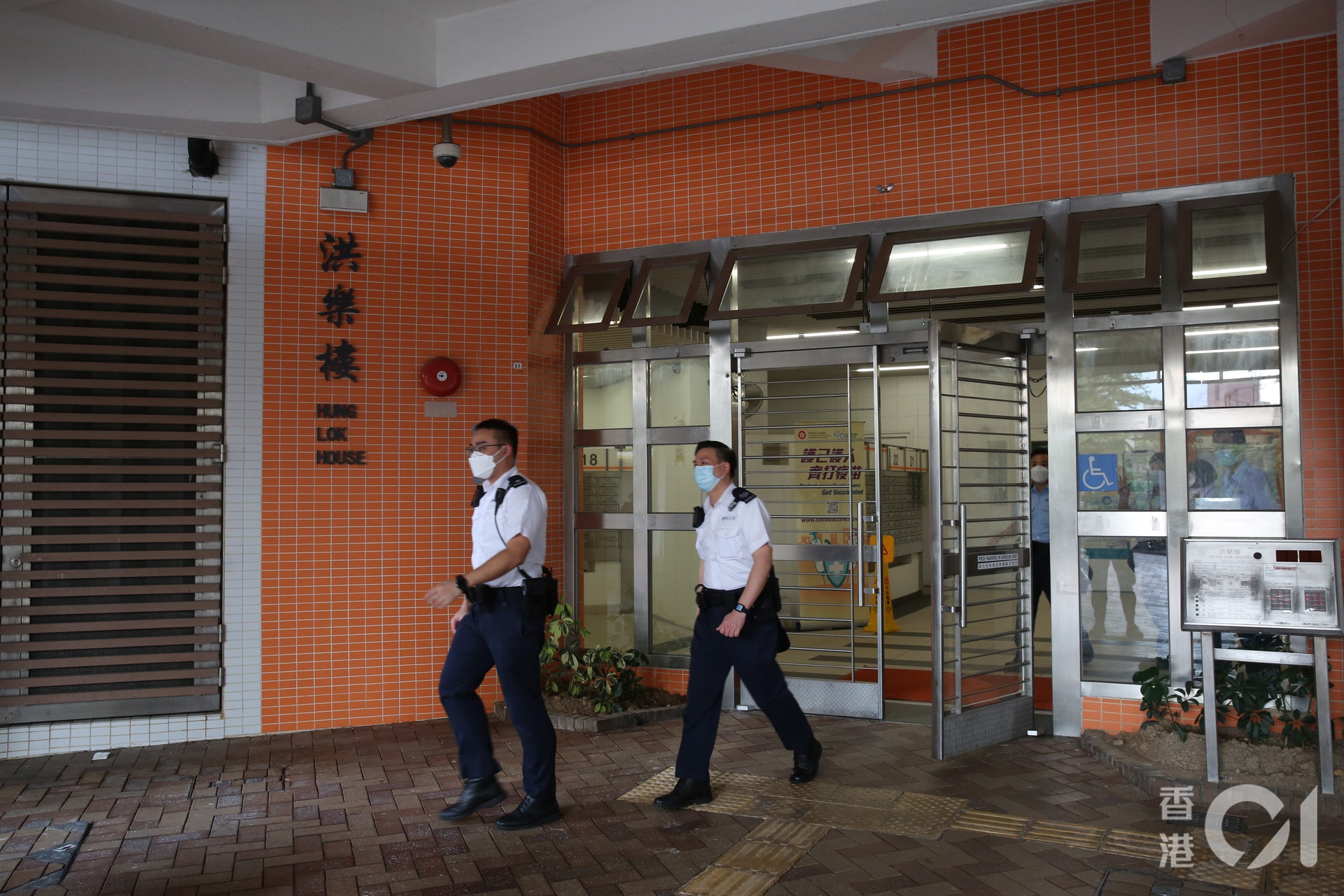 警方在現場調查。(王譯揚攝) 警方在現場調查。(王譯揚攝)