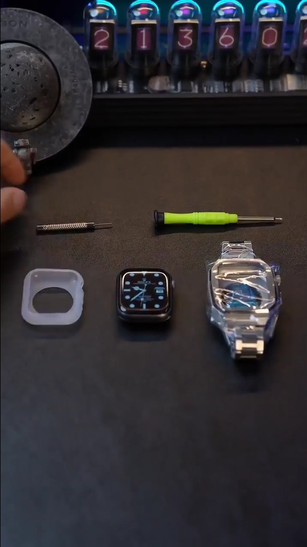 先準備手錶和改裝的DIY套件以及螺絲批等工具。（Source：IG@techway1）