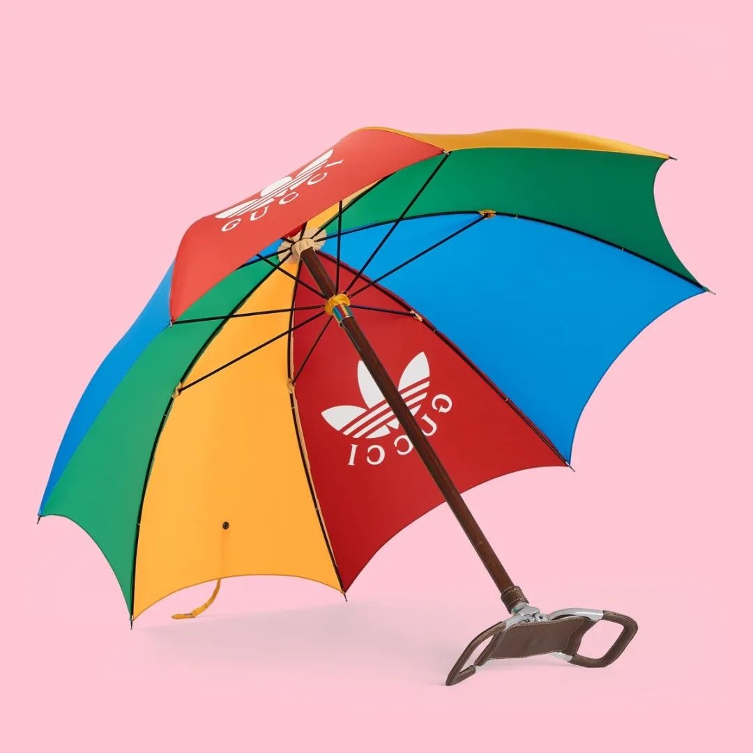 Gucci售過萬元一把雨傘卻不防水名牌推出神產品背後盤算是什麼