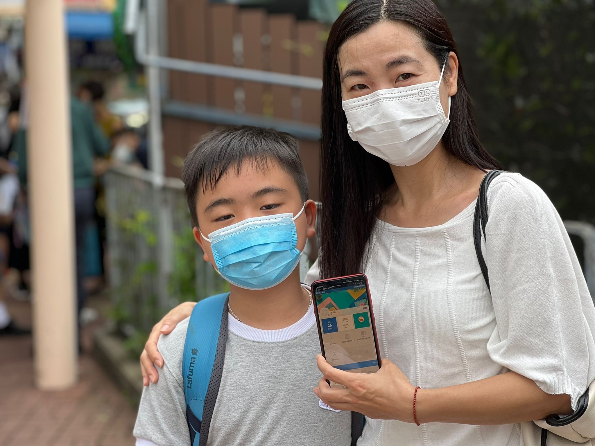 張太每晚會提醒孩子做記錄。(受訪者提供) 張太每晚會提醒孩子做記錄。(受訪者提供)