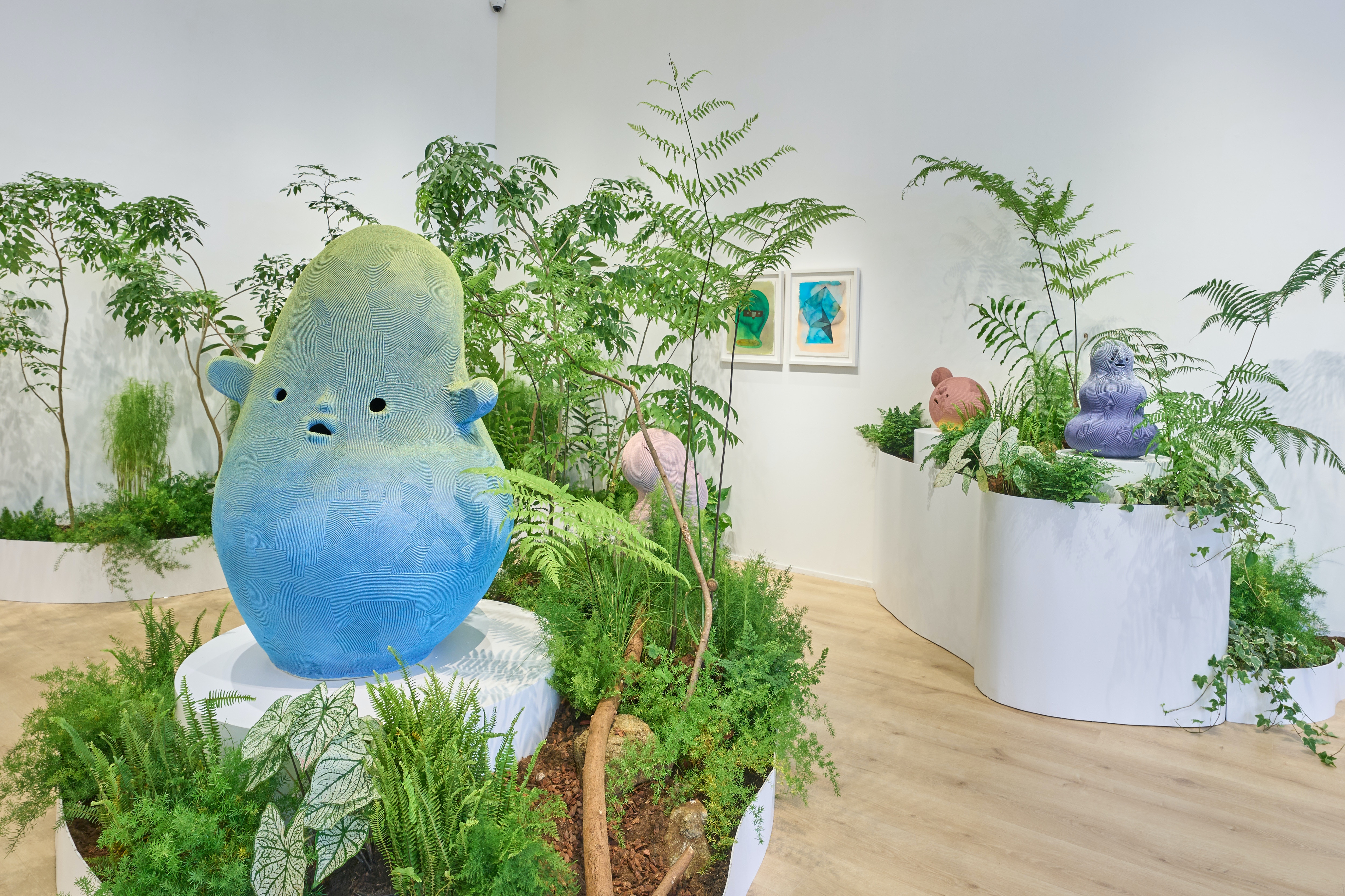 日本藝術家岩村遠作品展童趣普普雕塑窺探內心原始風景