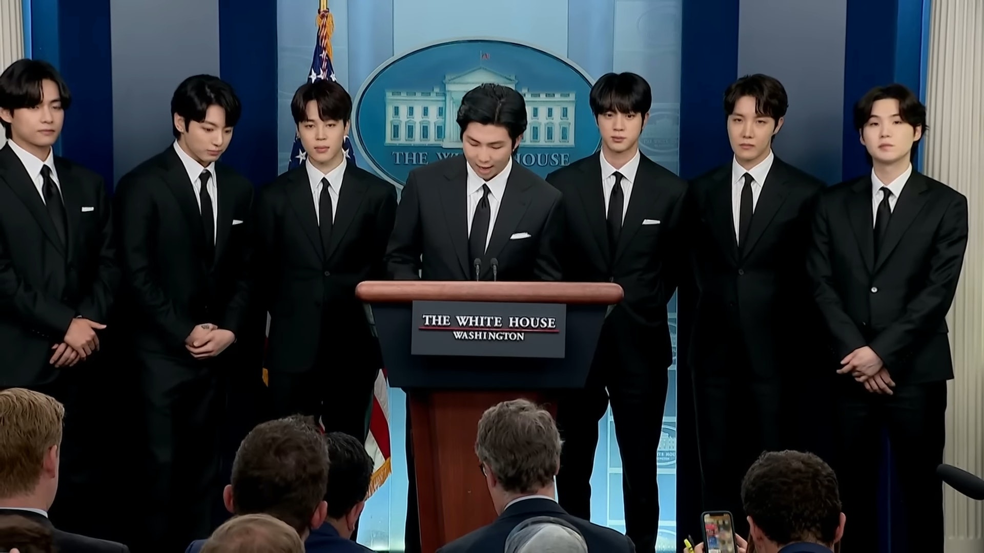 Bts美國宣揚反種族仇恨白宮會面6大彩蛋拜登學擺韓式手指心 Bts美國宣揚反種族仇恨白宮會面6大彩蛋拜登學擺韓式手指心