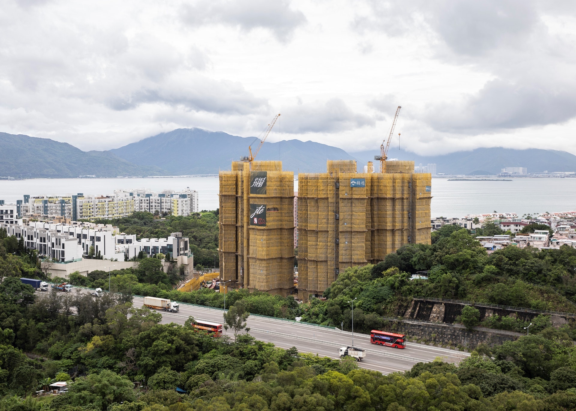 長實新地屯門小秀項目飛揚。(鄭子峰攝) 長實新地屯門小秀項目飛揚。(鄭子峰攝)