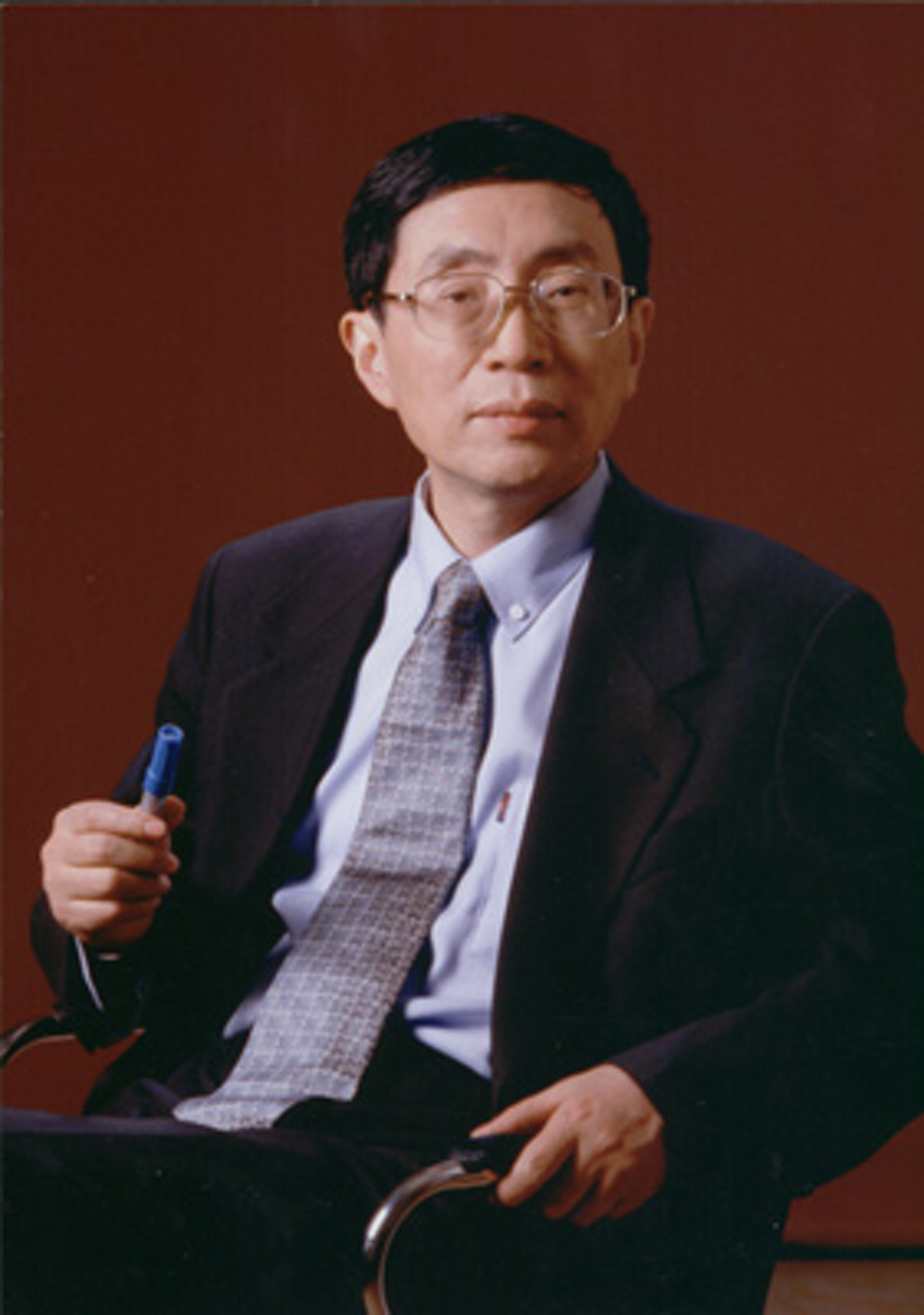 曾任中國科學技術大學教授、副校長的溫元凱。(大河網) 曾任中國科學技術大學教授、副校長的溫元凱。(大河網)