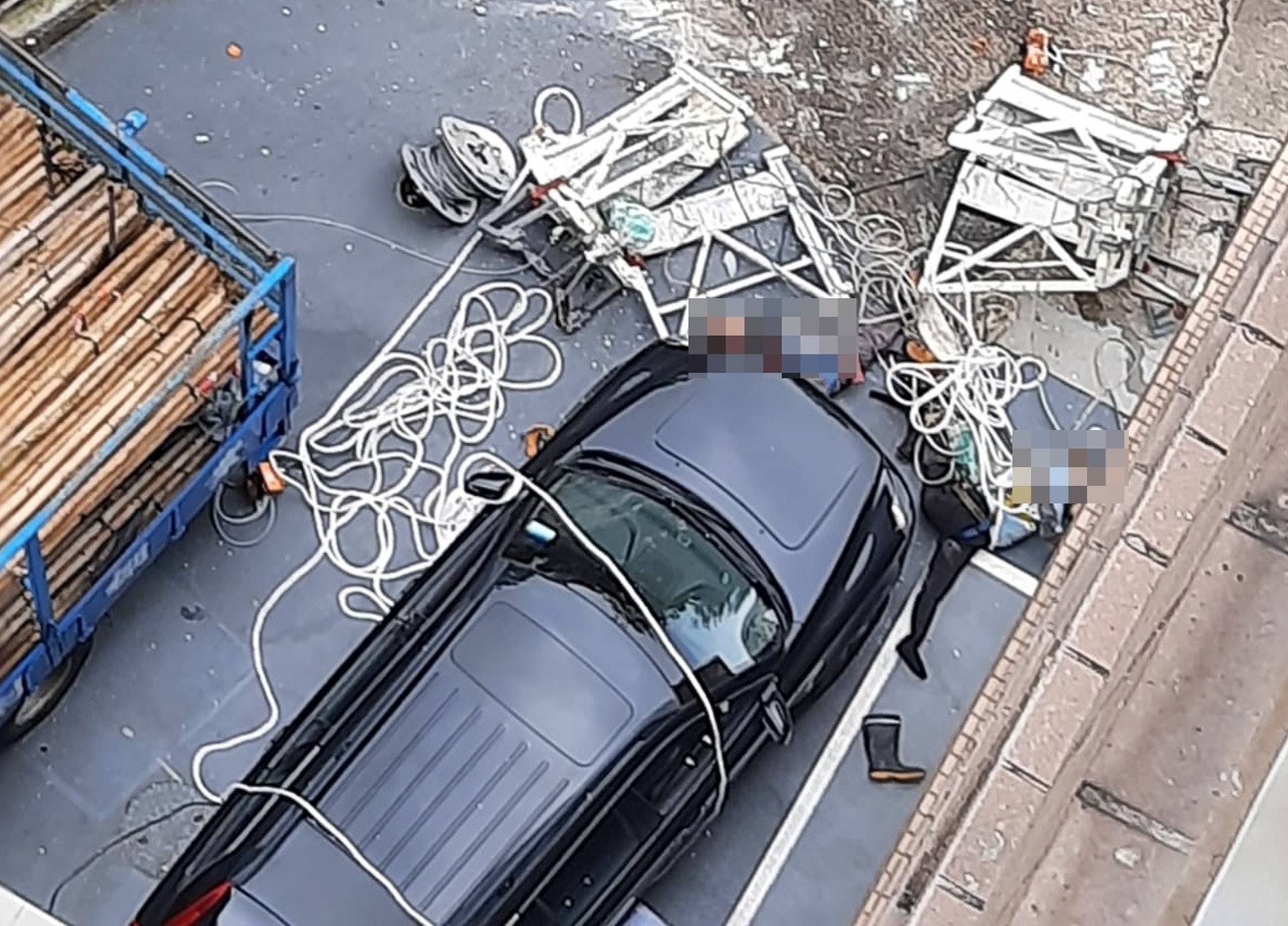 吊船兩死工傷 聯邦花園吊船逾樓墮下兩工人死亡 吊船兩死工傷 聯邦花園吊船逾樓墮下兩工人死亡