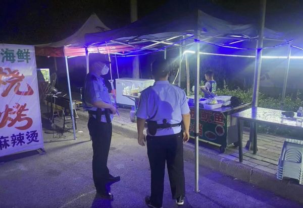 唐山打人案震惊全国，多地警方开展夜巡，民警喊话：不打架，尤其不能打女人（视频/组图） - 5