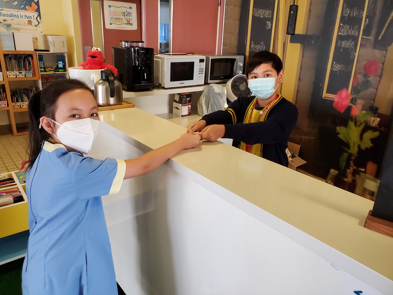 英文延展學習區“The Café”(香港學生輔助會小學提供) 英文延展學習區“The Café”(香港學生輔助會小學提供)