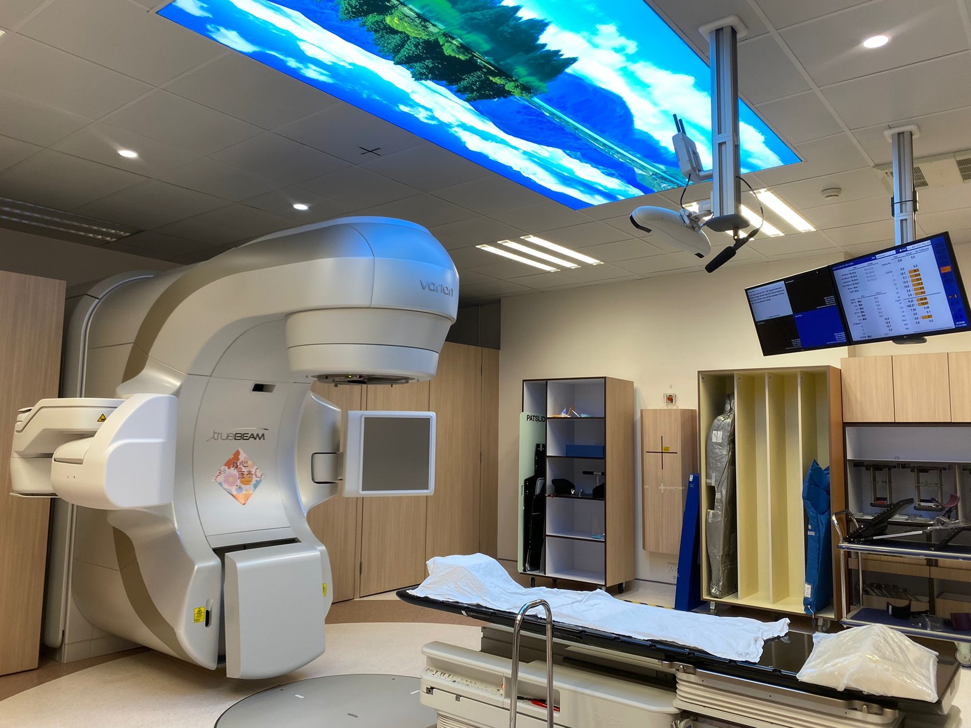 「立體定位放射手術(Stereotactic radiosurgery)」只需進行一次,而且副作用較小。(圖片:受訪者提供) 「立體定位放射手術(Stereotactic radiosurgery)」只需進行一次,而且副作用較小。(圖片:受訪者提供)