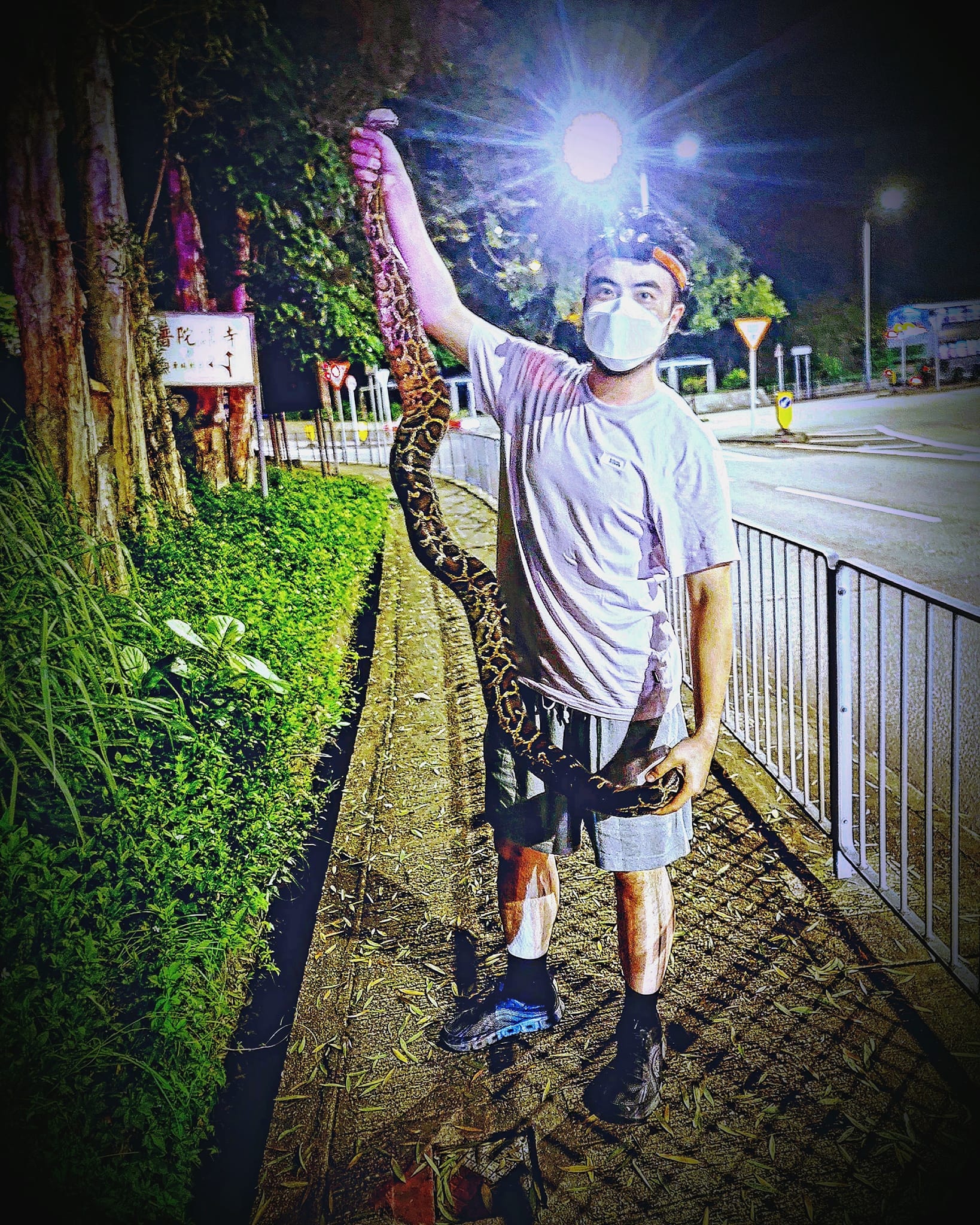 蛇王下海 父親節飯前被急call 年輕蛇王棄慶祝首出動 意義重大 蛇王下海 父親節飯前被急call 年輕蛇王棄慶祝首出動 意義重大