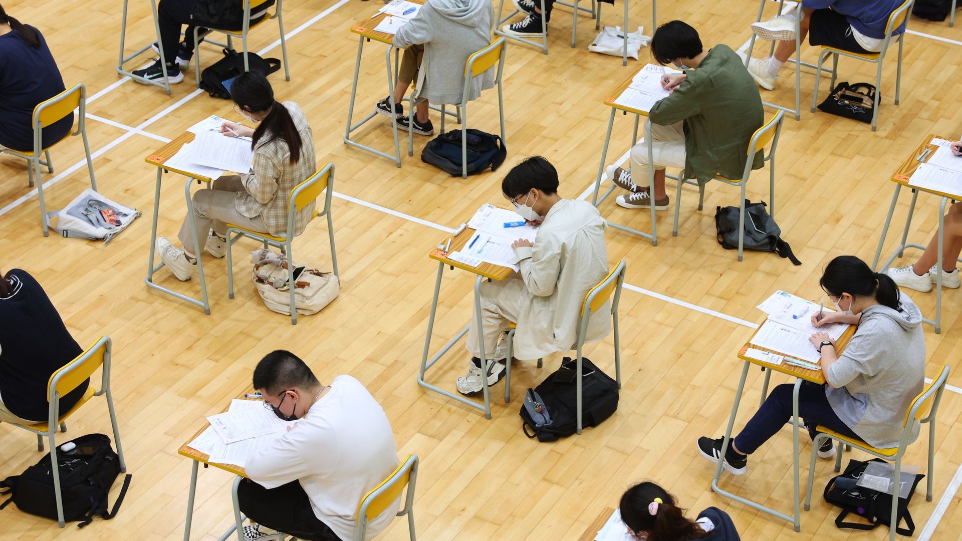 DSE放榜流程懶人包|7.20三渠道發放成績 申覆核及打風安排一覽 DSE放榜流程懶人包|7.20三渠道發放成績 申覆核及打風安排一覽