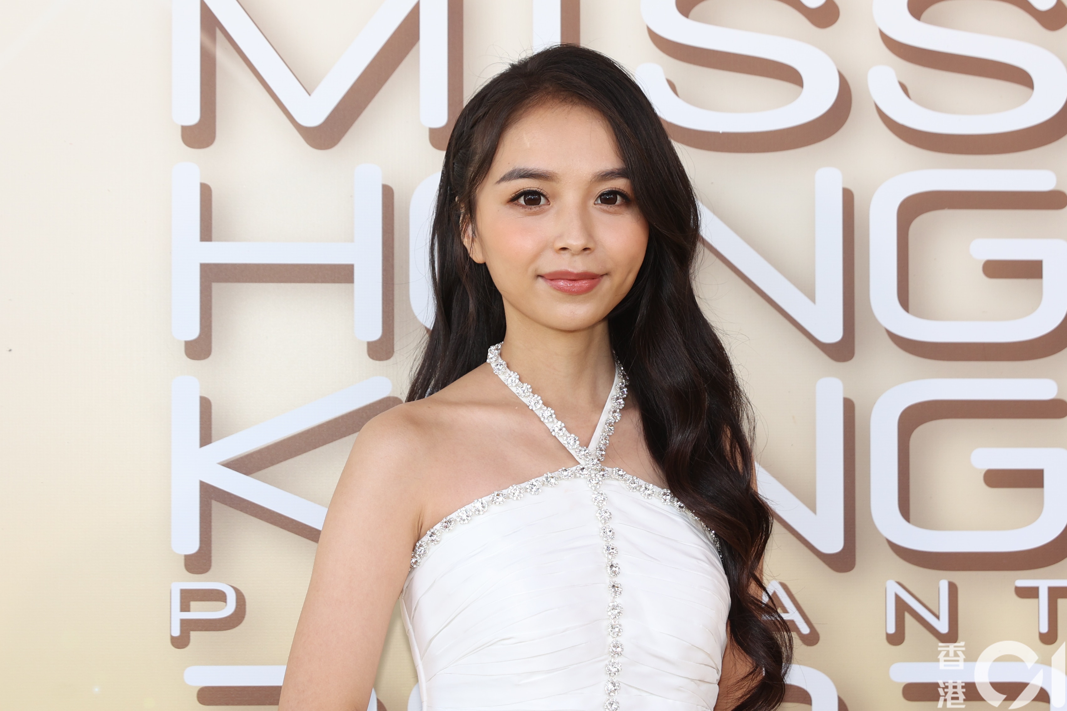 港姐2022︱實習醫生Chloe甜美清純突圍IG相簿曝光素顏真面目