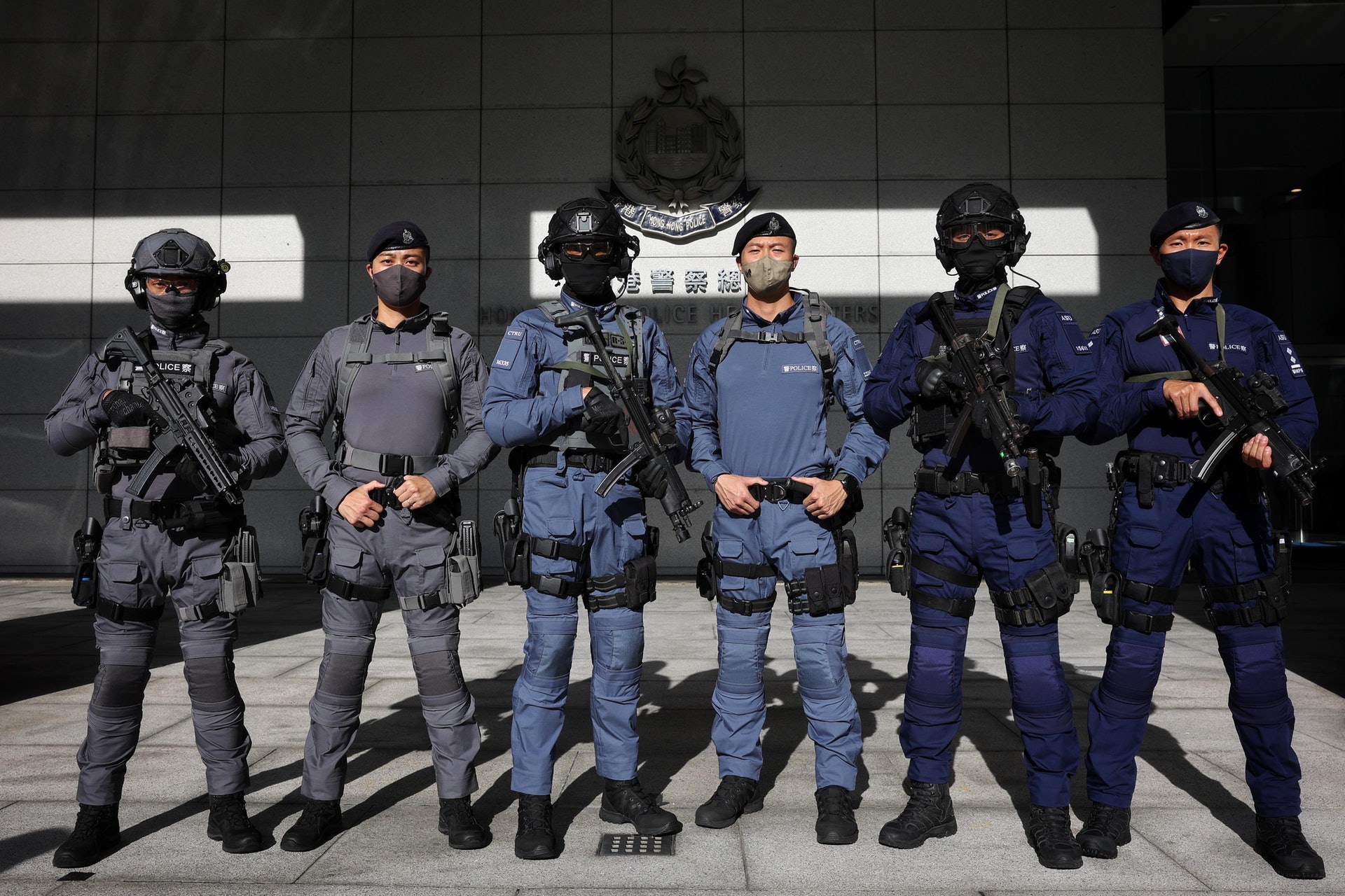 警三戰術部隊換新制服七一高調巡邏提升防禦力手臂展編號 警三戰術部隊換新制服七一高調巡邏提升防禦力手臂展編號