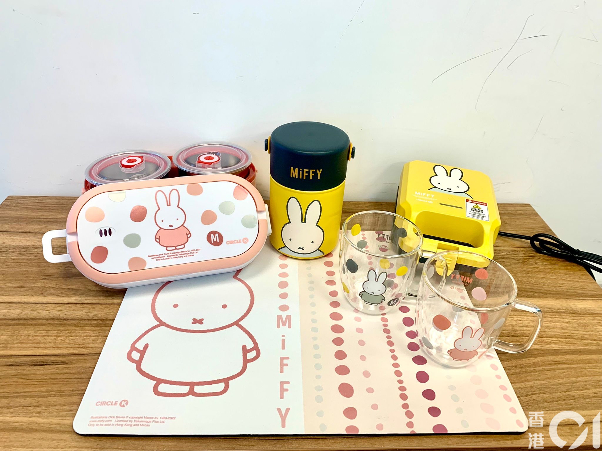 OK便利店新品｜Miffy可愛5款限量精品印花免費換蒸煮飯盒/燜燒壺