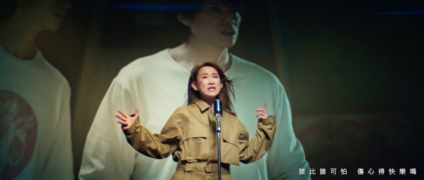 王菀之負責唱埋電影歌曲，還要走日系搖滾風。（影片截圖）