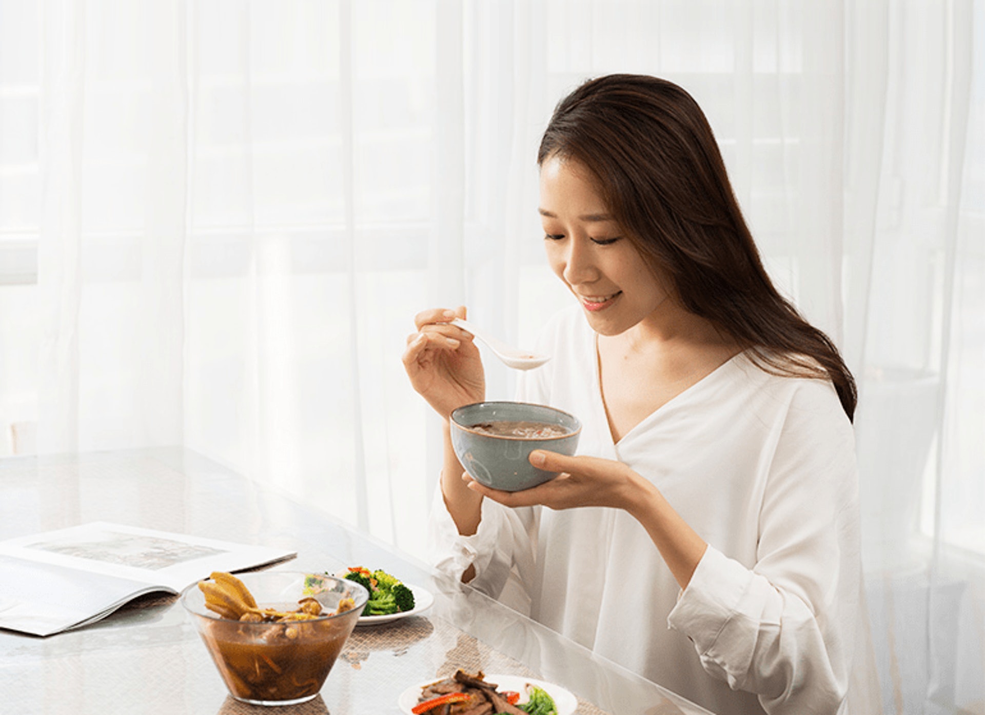 透過坐月的休養和食療調補，除了能夠為女士補虛、讓身體恢復元氣之外，有些情況更可以改善懷孕前的大小毛病，令健康狀況比產前更好。（圖片：istock）