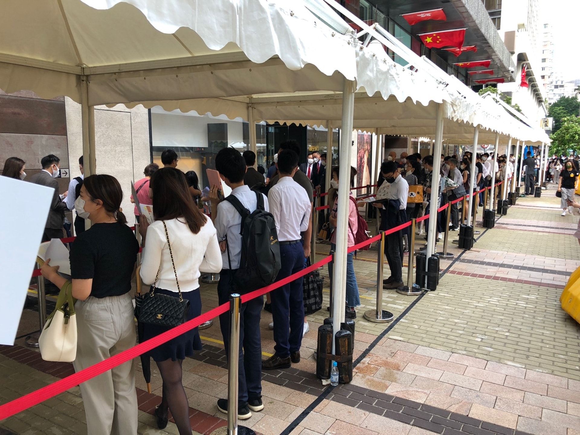 凱柏峰 I 售樓處位於尖沙咀中心。(黃祐樺攝) 凱柏峰 I 售樓處位於尖沙咀中心。(黃祐樺攝)