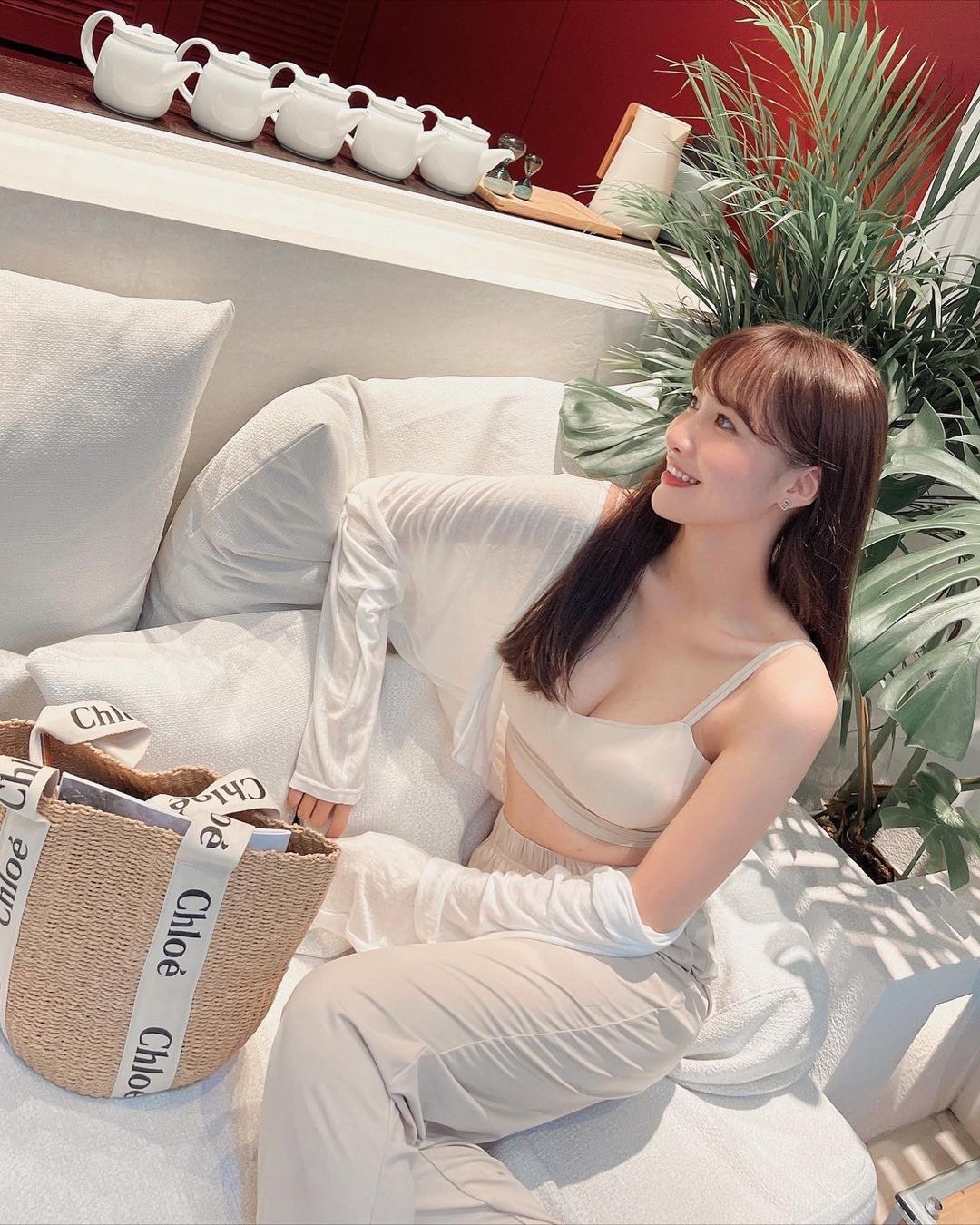 侶安是台灣模特兒，經常在社交媒體上分享漂亮的穿搭，十分吸睛。（IG「anan._0526」圖片）